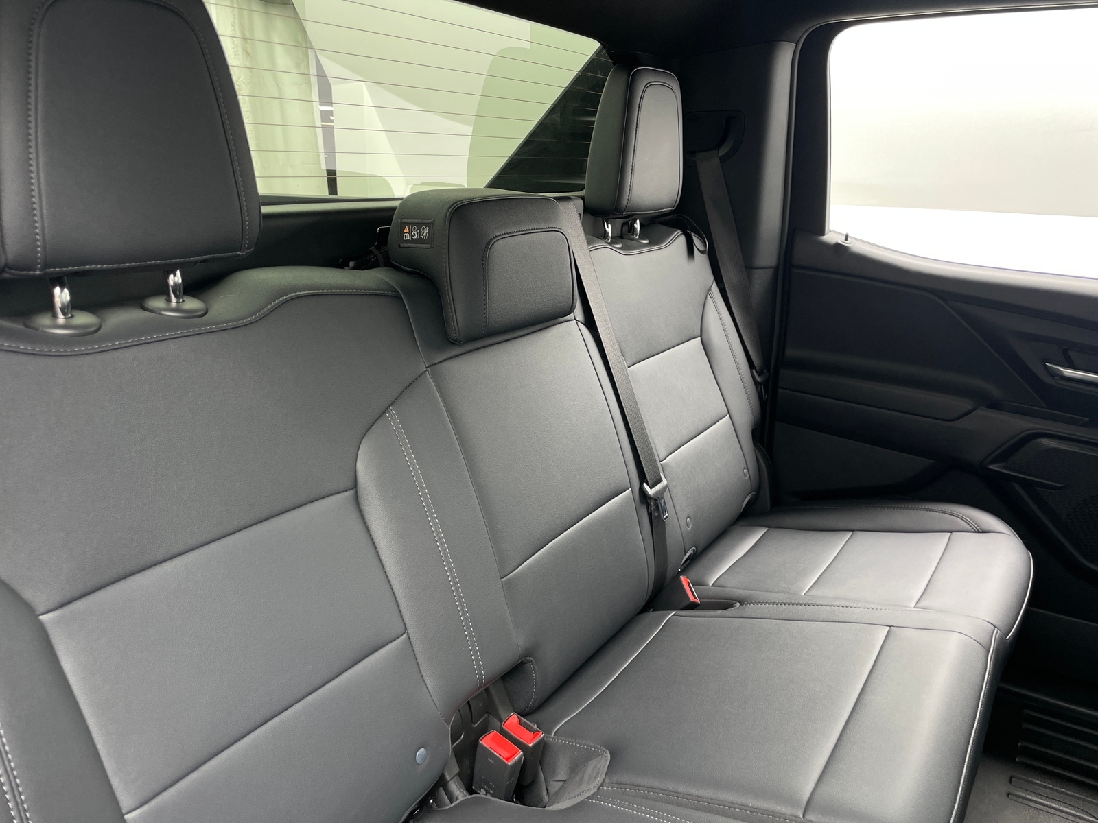 Thumbnail: 2024 Chevrolet Silverado EV - 6