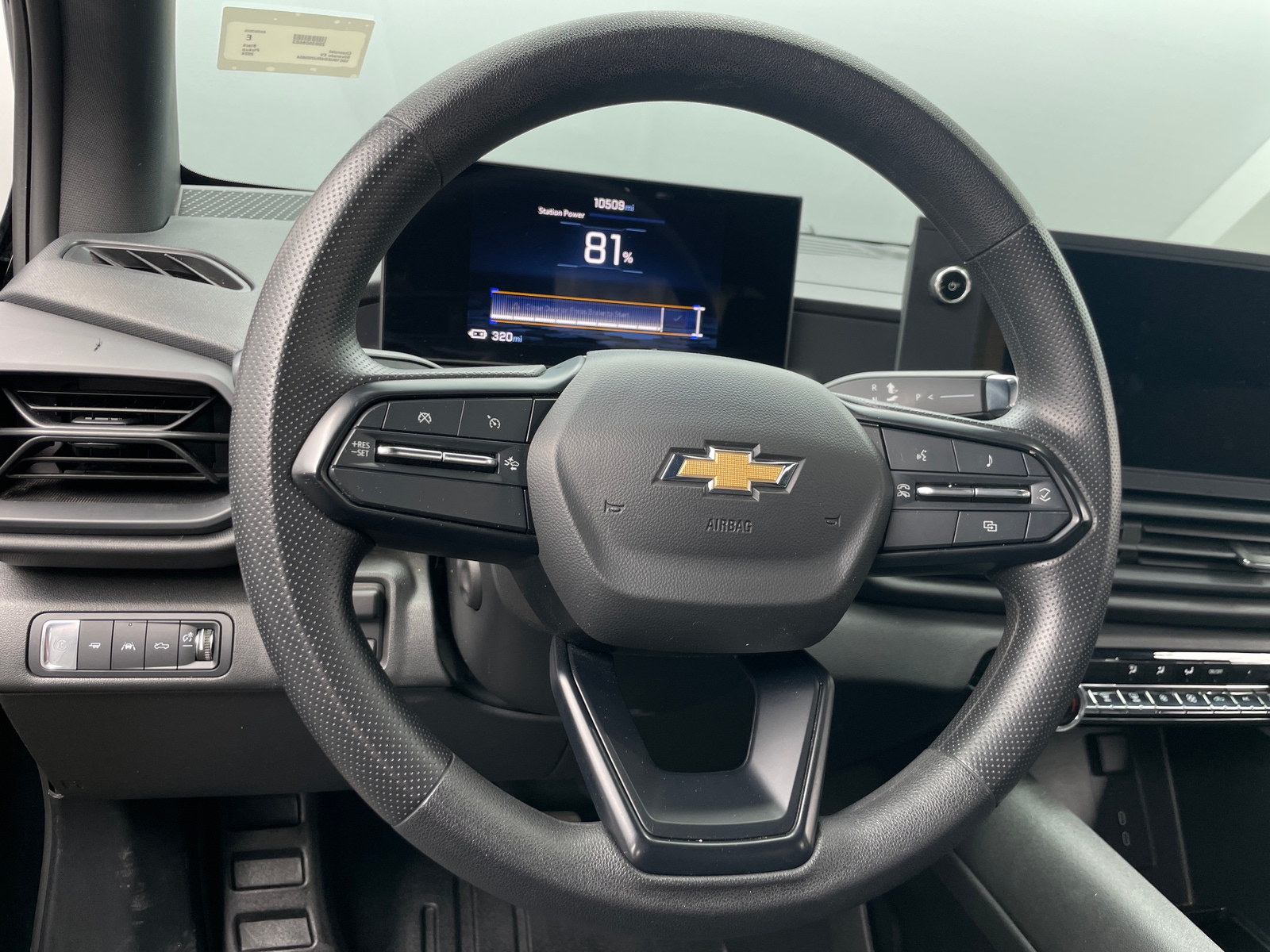 Thumbnail: 2024 Chevrolet Silverado EV - 5