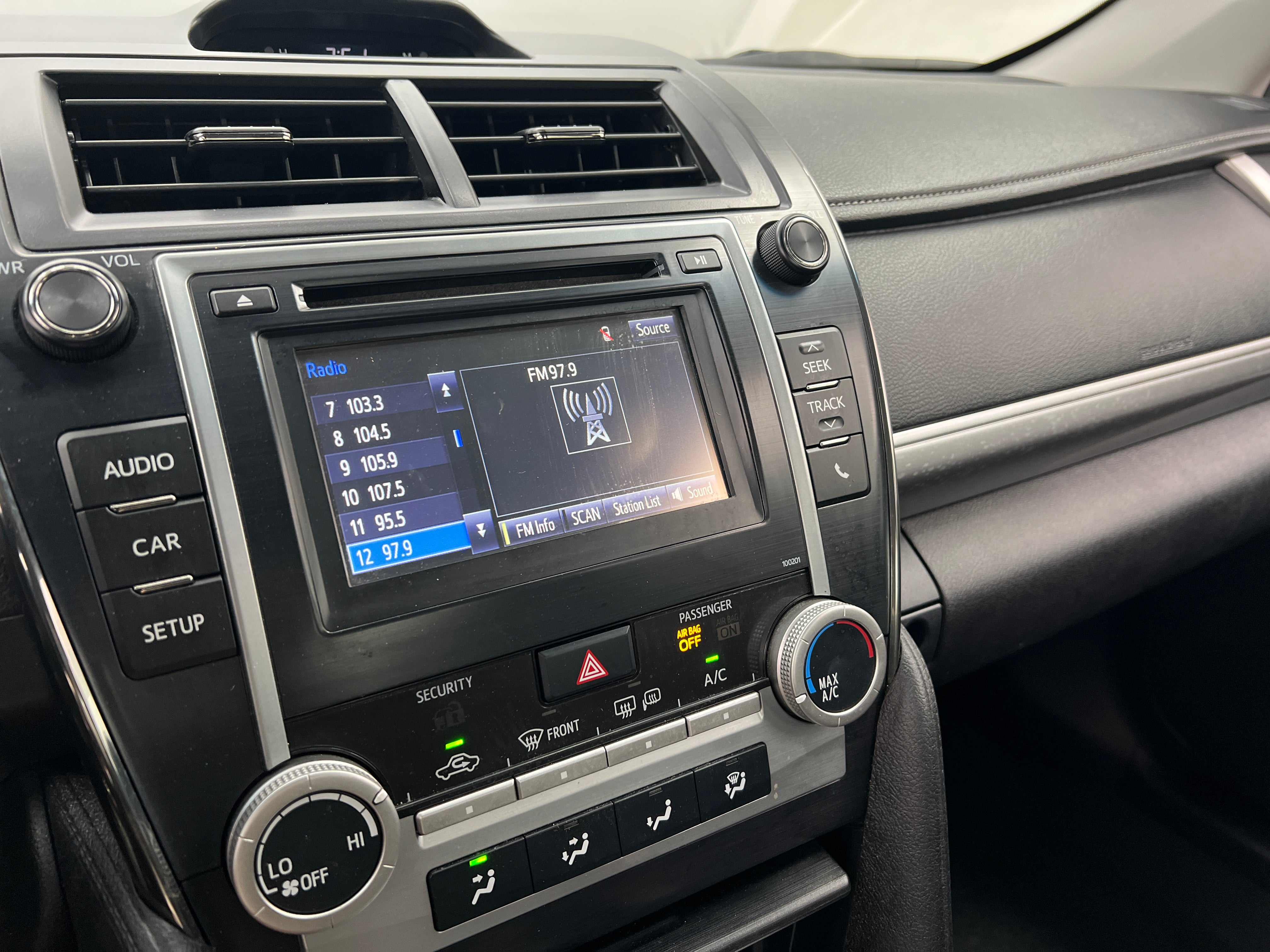 2014 Toyota Camry L 3