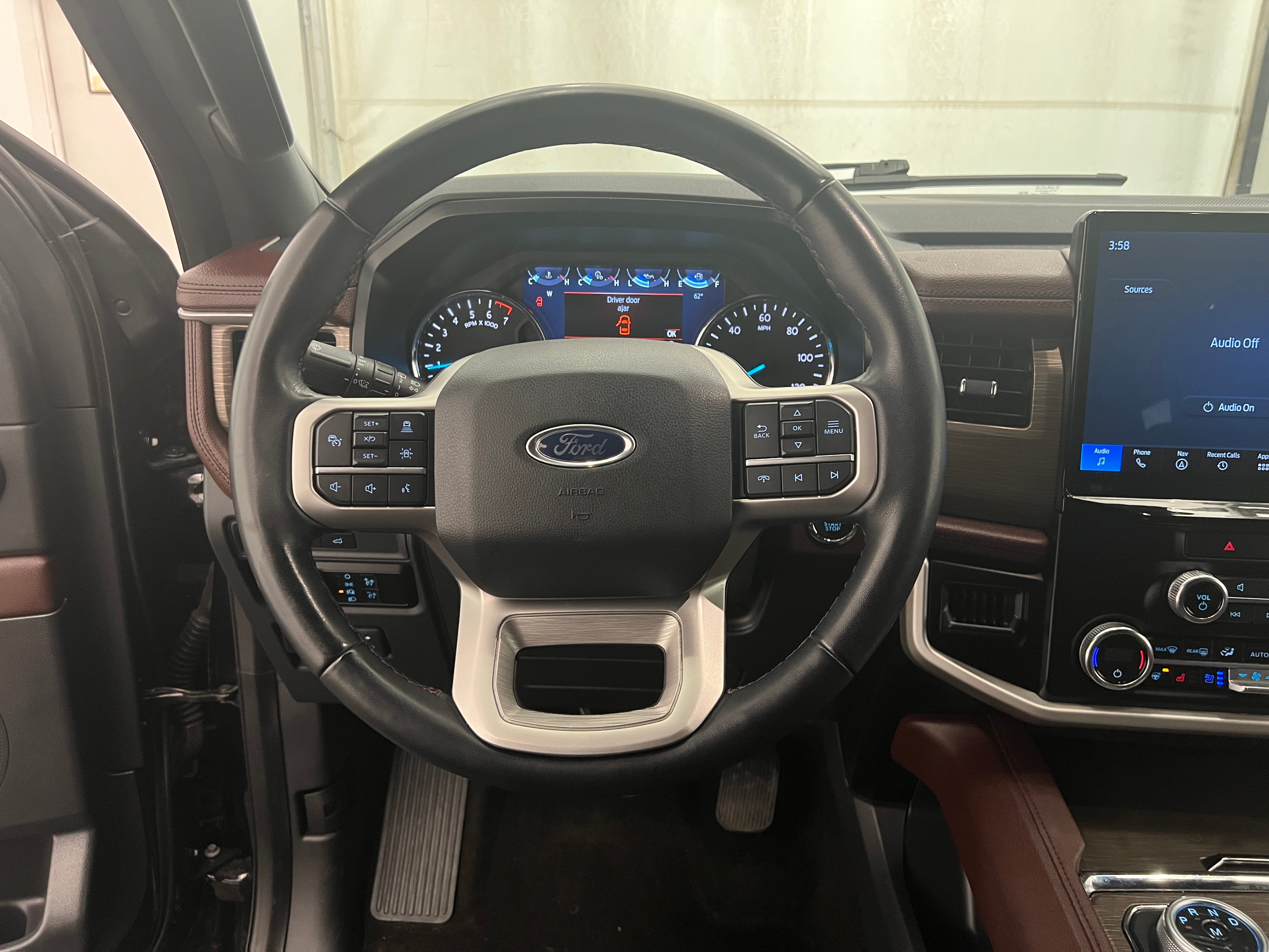 2023 Ford Expedition MAX Limited 4