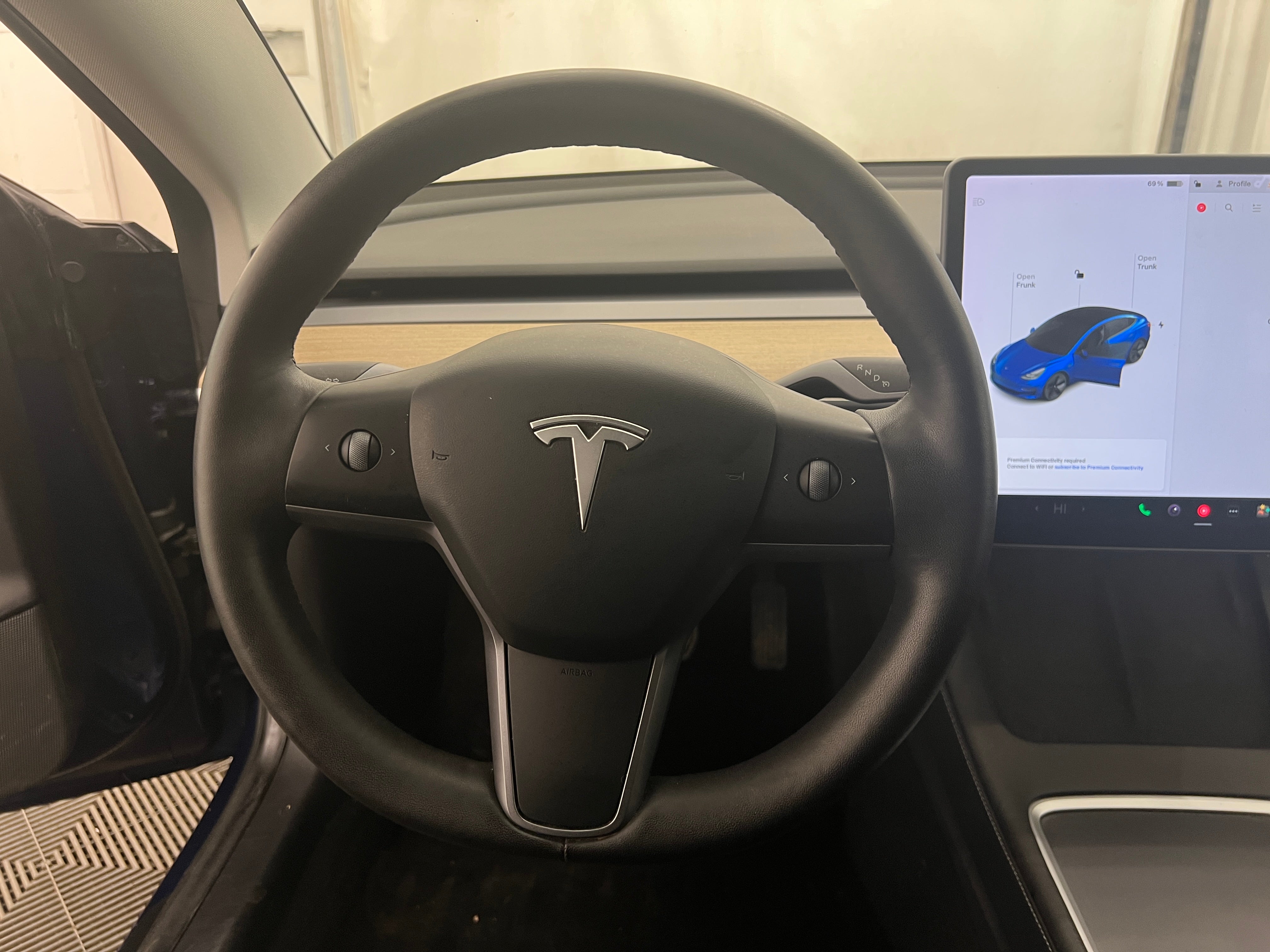 2021 Tesla Model 3 Standard Range 4