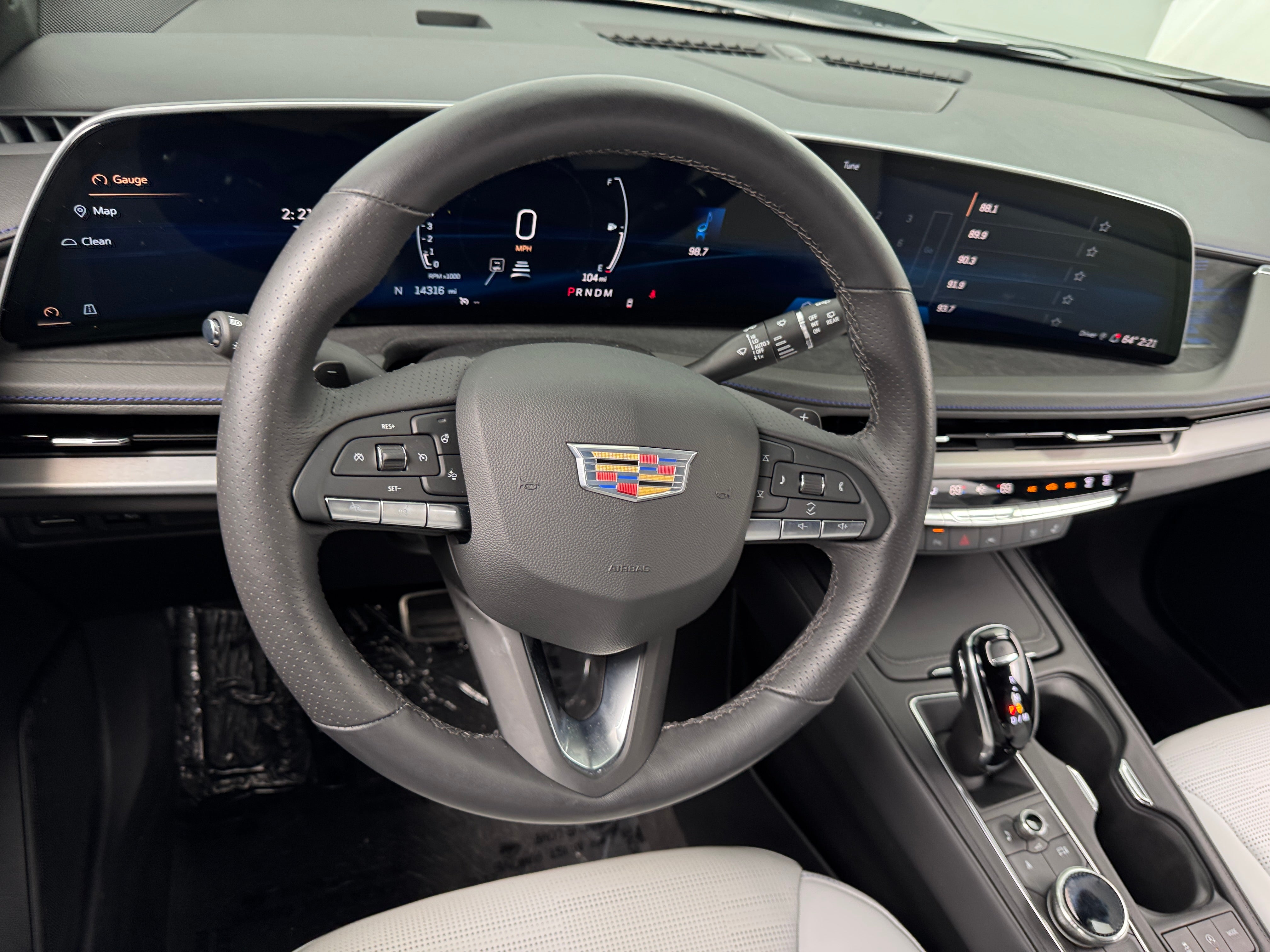 2024 Cadillac XT4 Sport 4