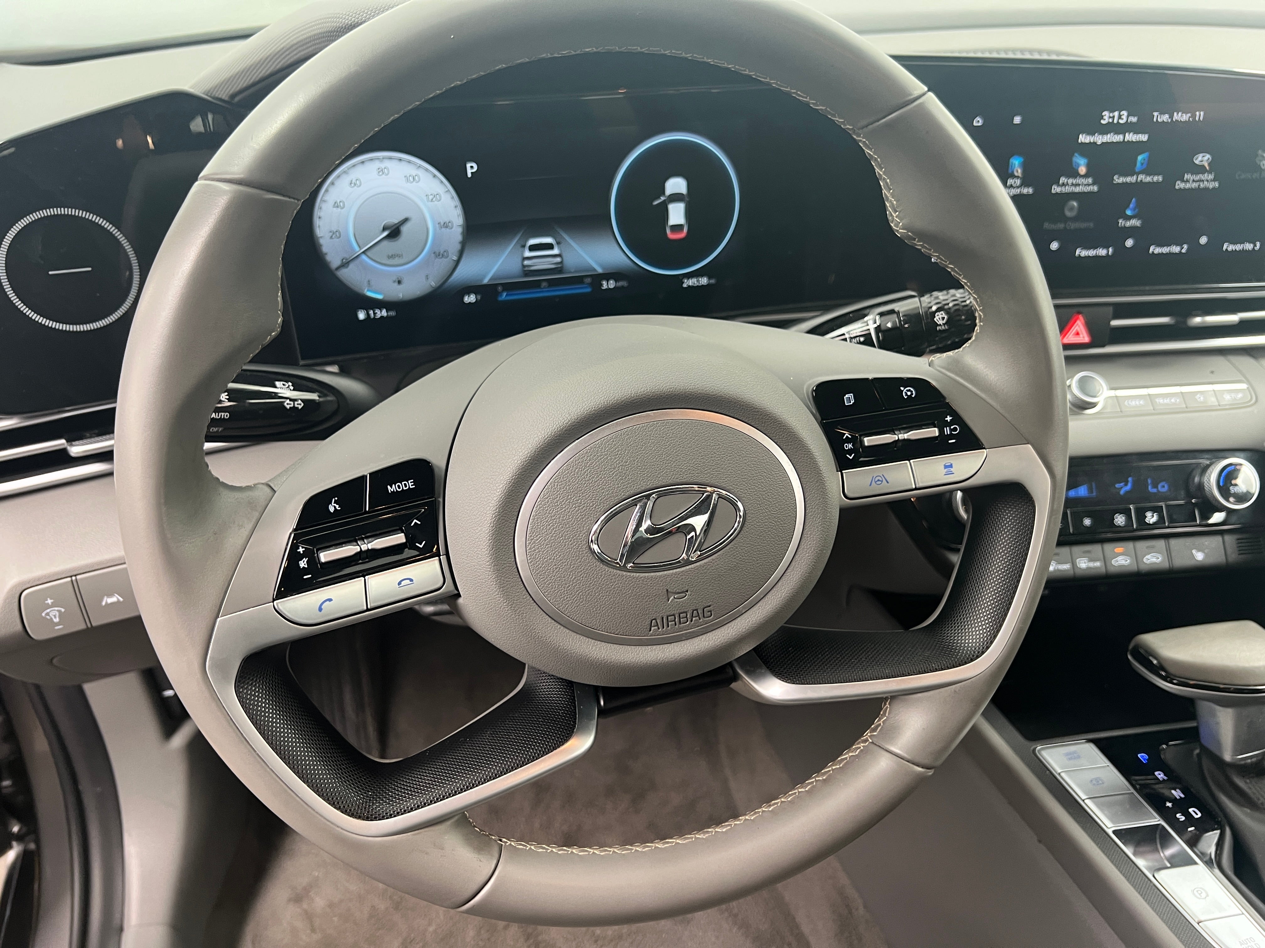 2023 Hyundai Elantra SEL 5