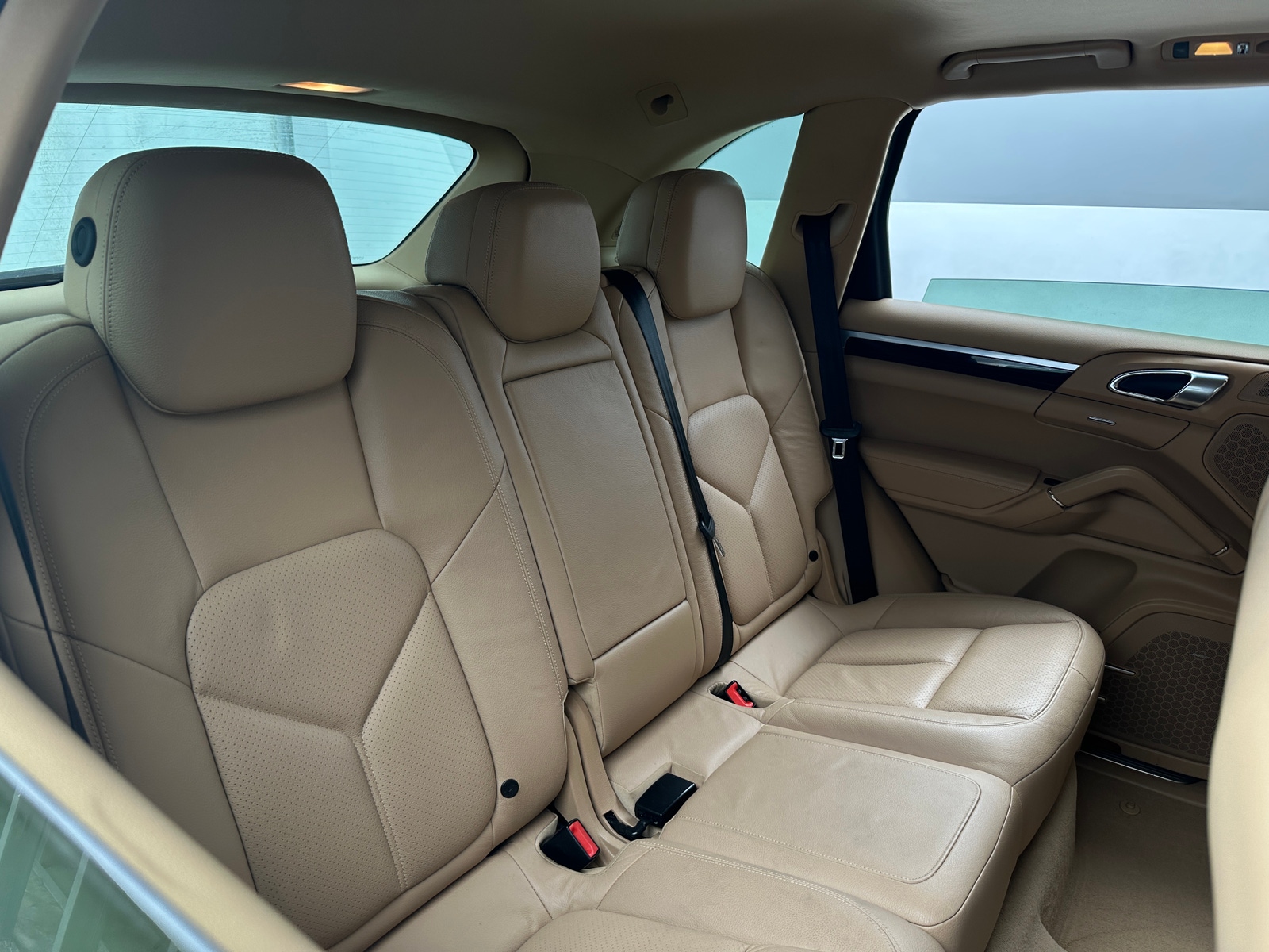 Thumbnail: 2012 Porsche Cayenne - 5
