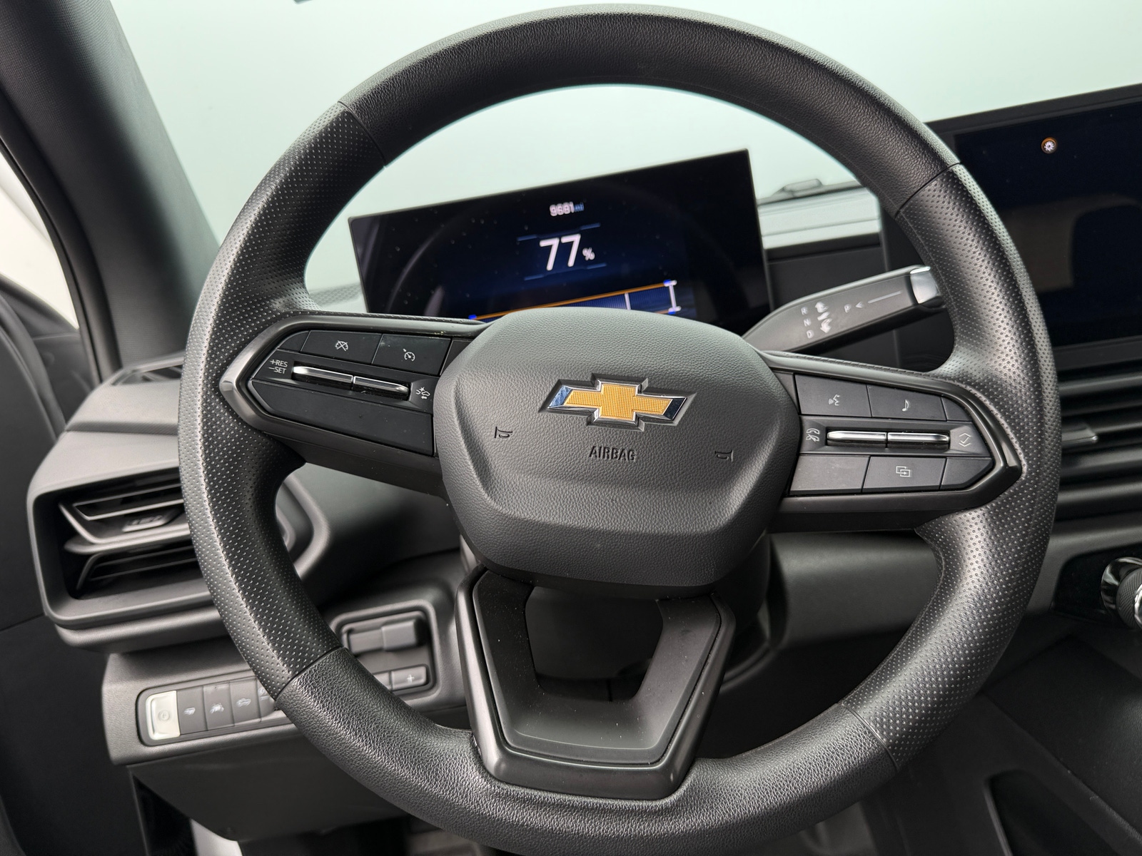 Thumbnail: 2024 Chevrolet Silverado EV - 5