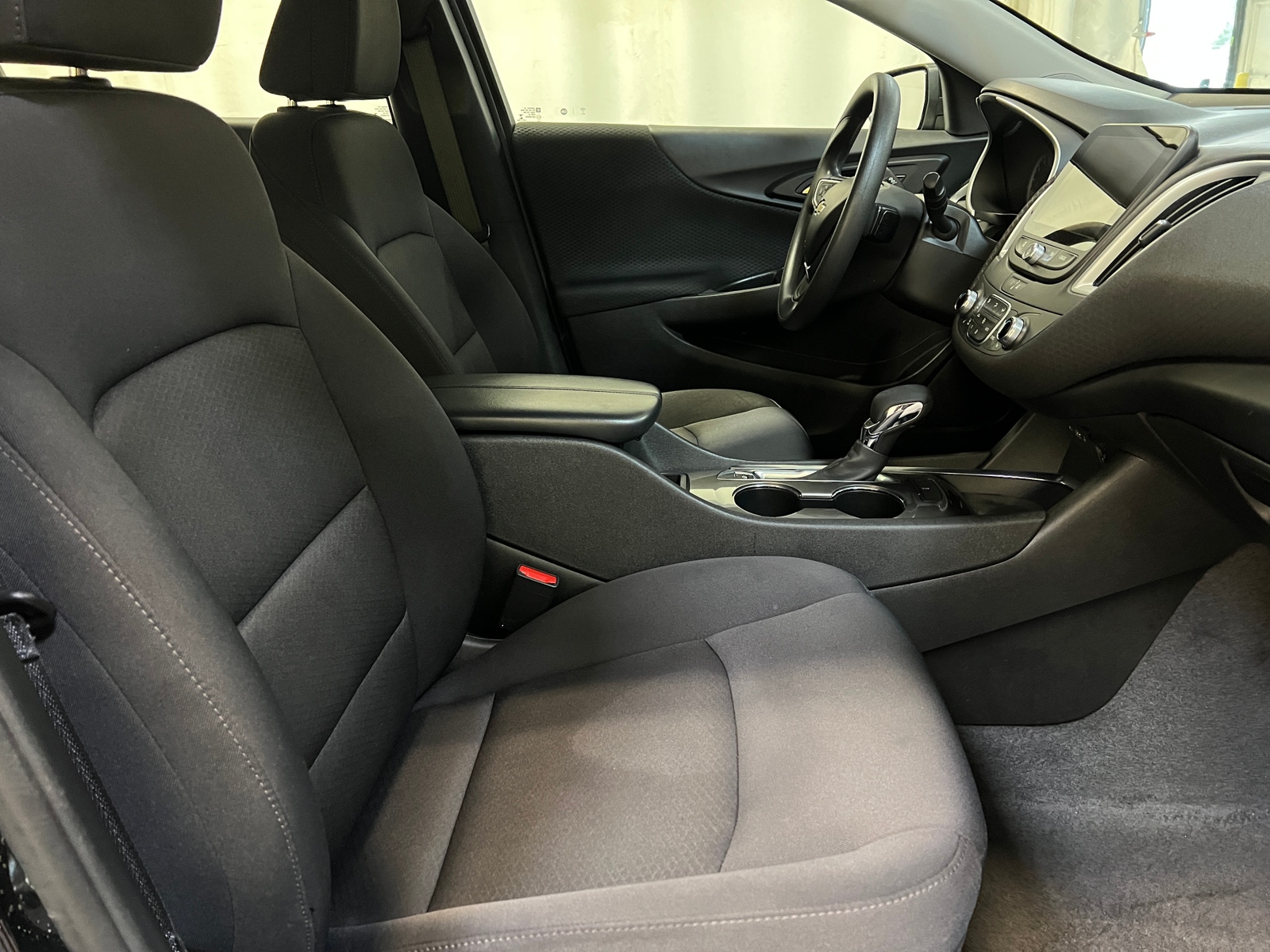 Thumbnail: 2023 Chevrolet Malibu - 2