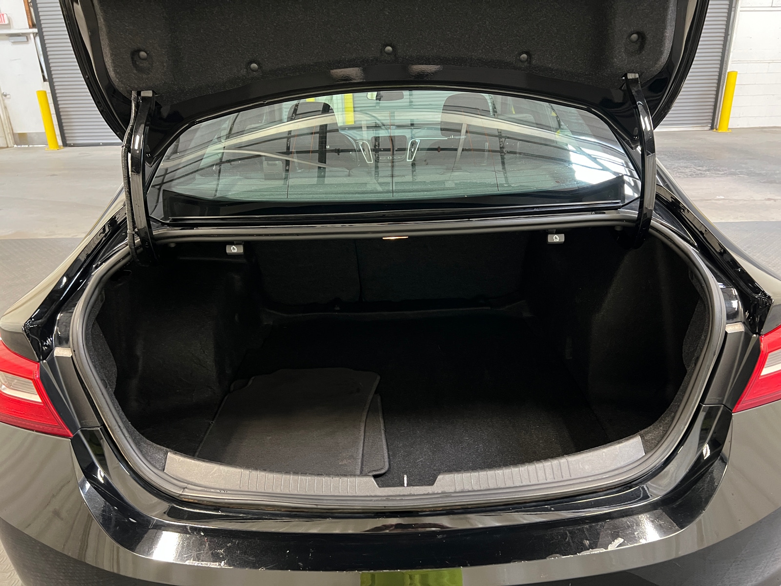 Thumbnail: 2023 Chevrolet Malibu - 7