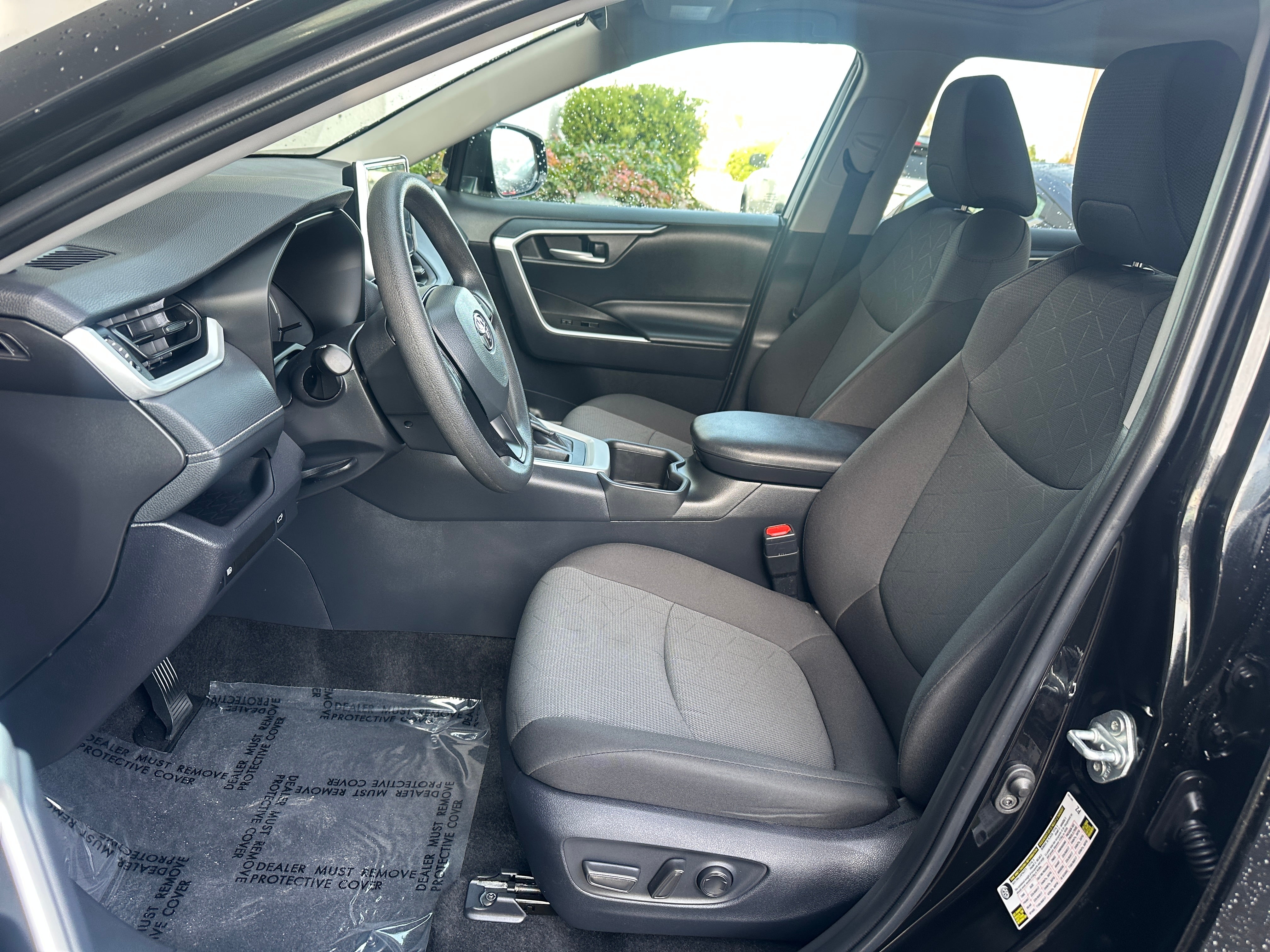 2024 Toyota RAV4 XLE 2