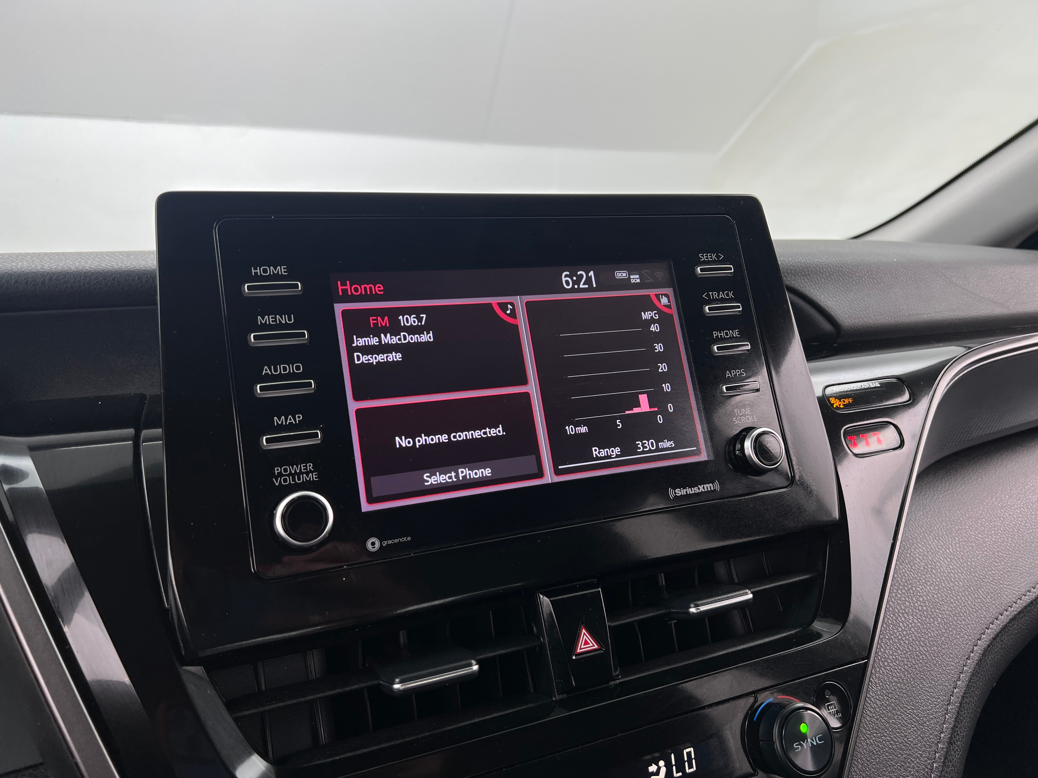 2024 Toyota Camry LE 4