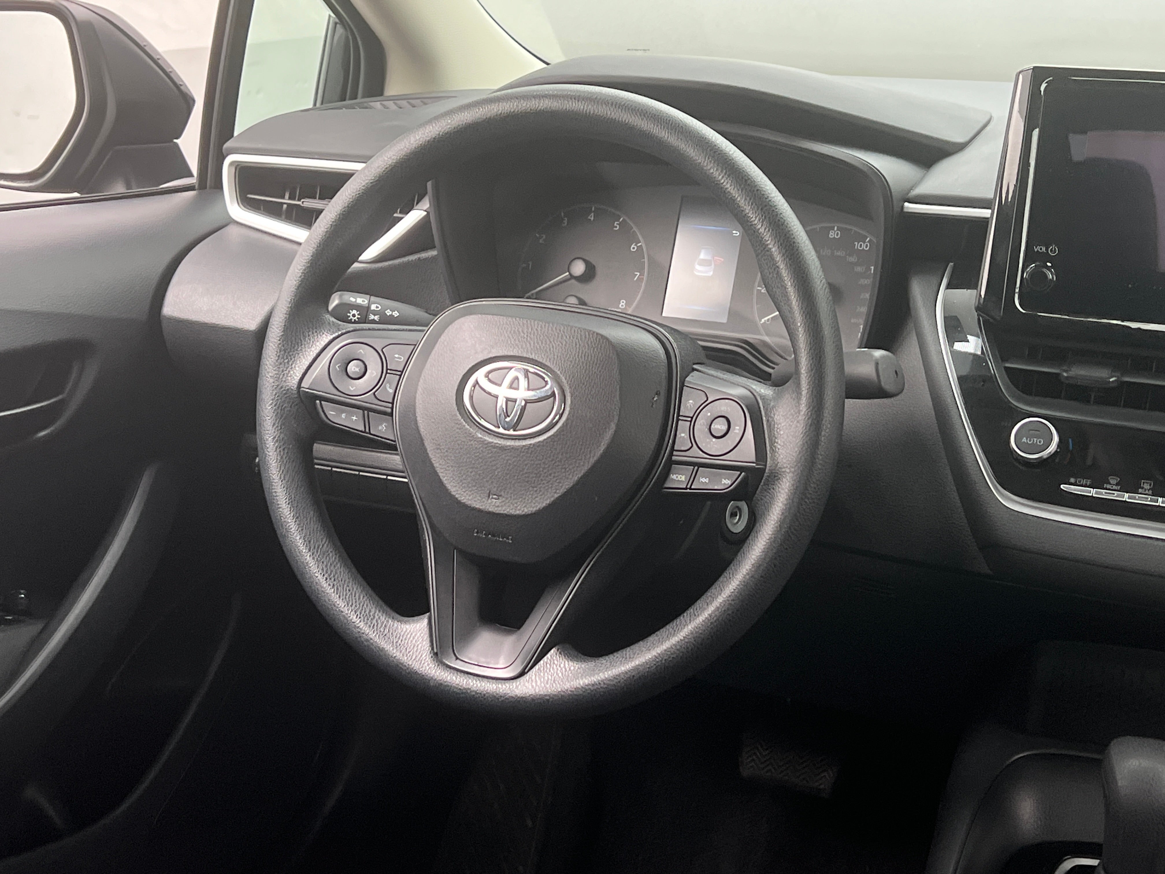 2024 Toyota Corolla LE 5