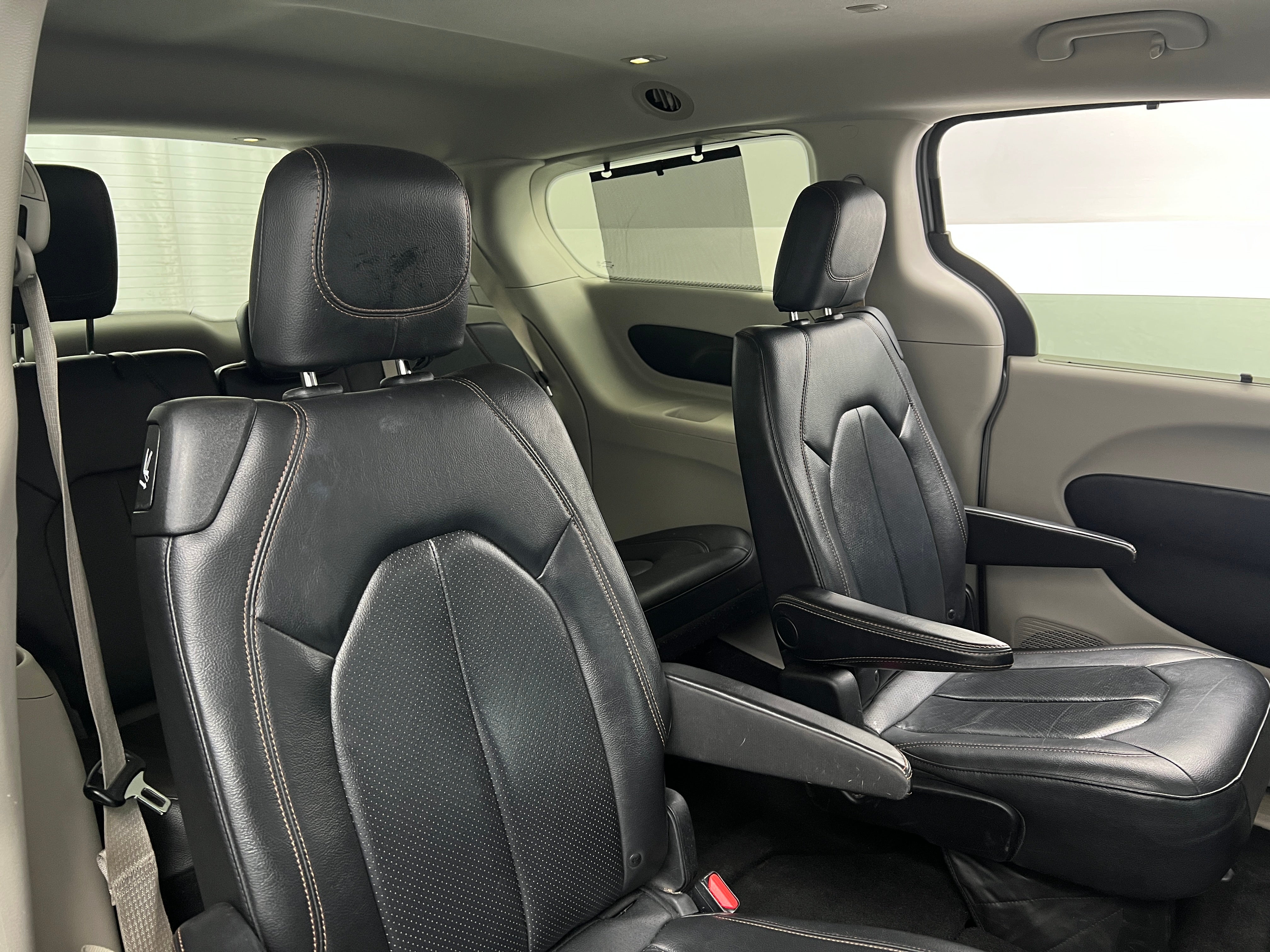 2019 Chrysler Pacifica Touring L 5