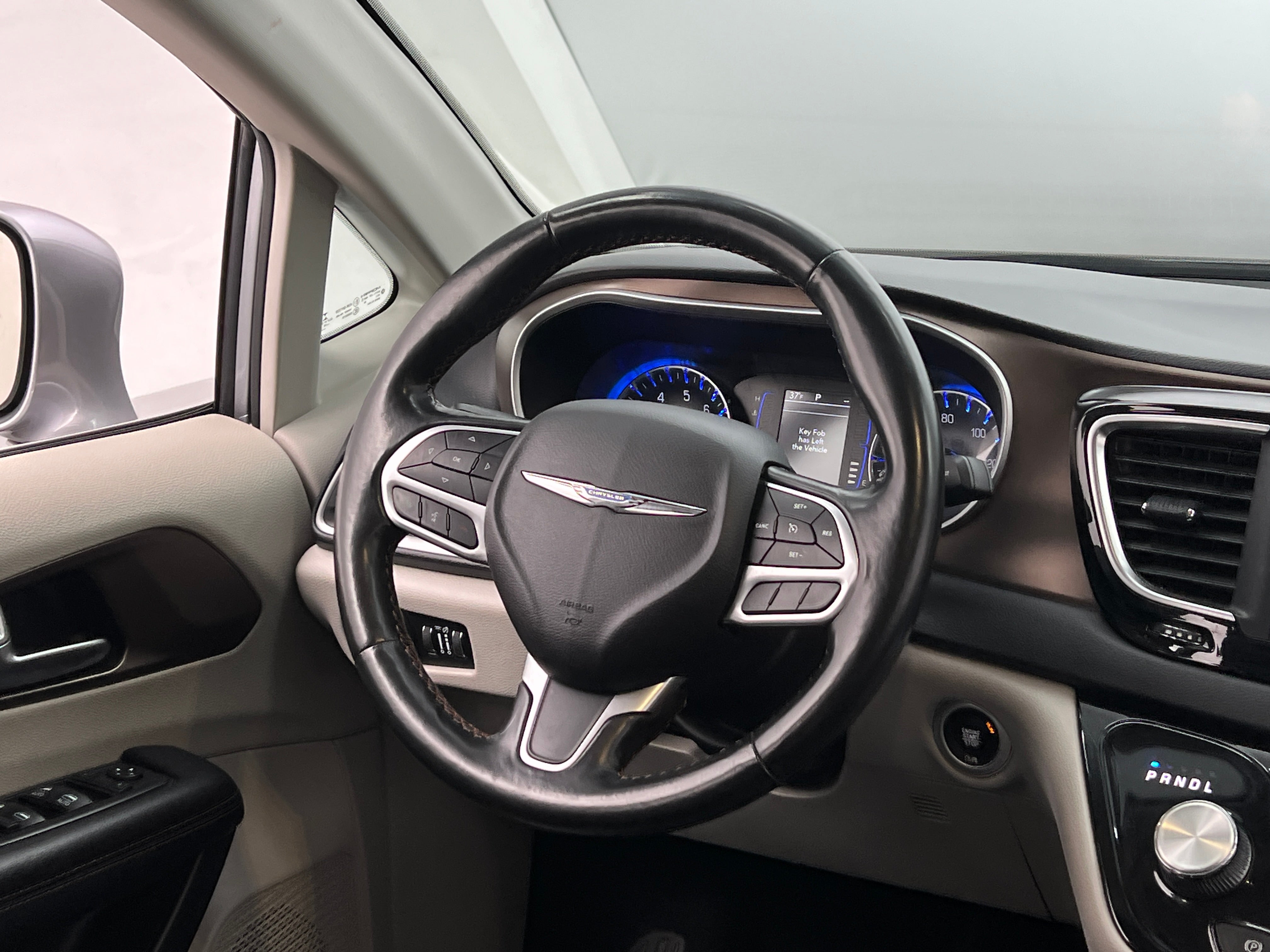 2019 Chrysler Pacifica Touring L 4