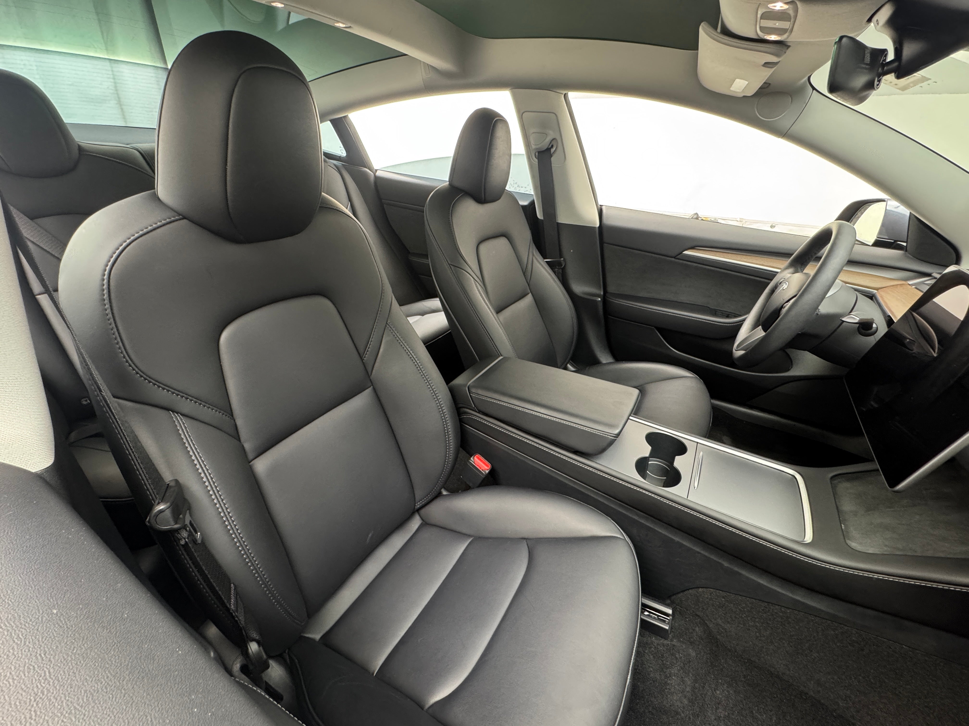 2023 Tesla Model 3 Standard Range 2