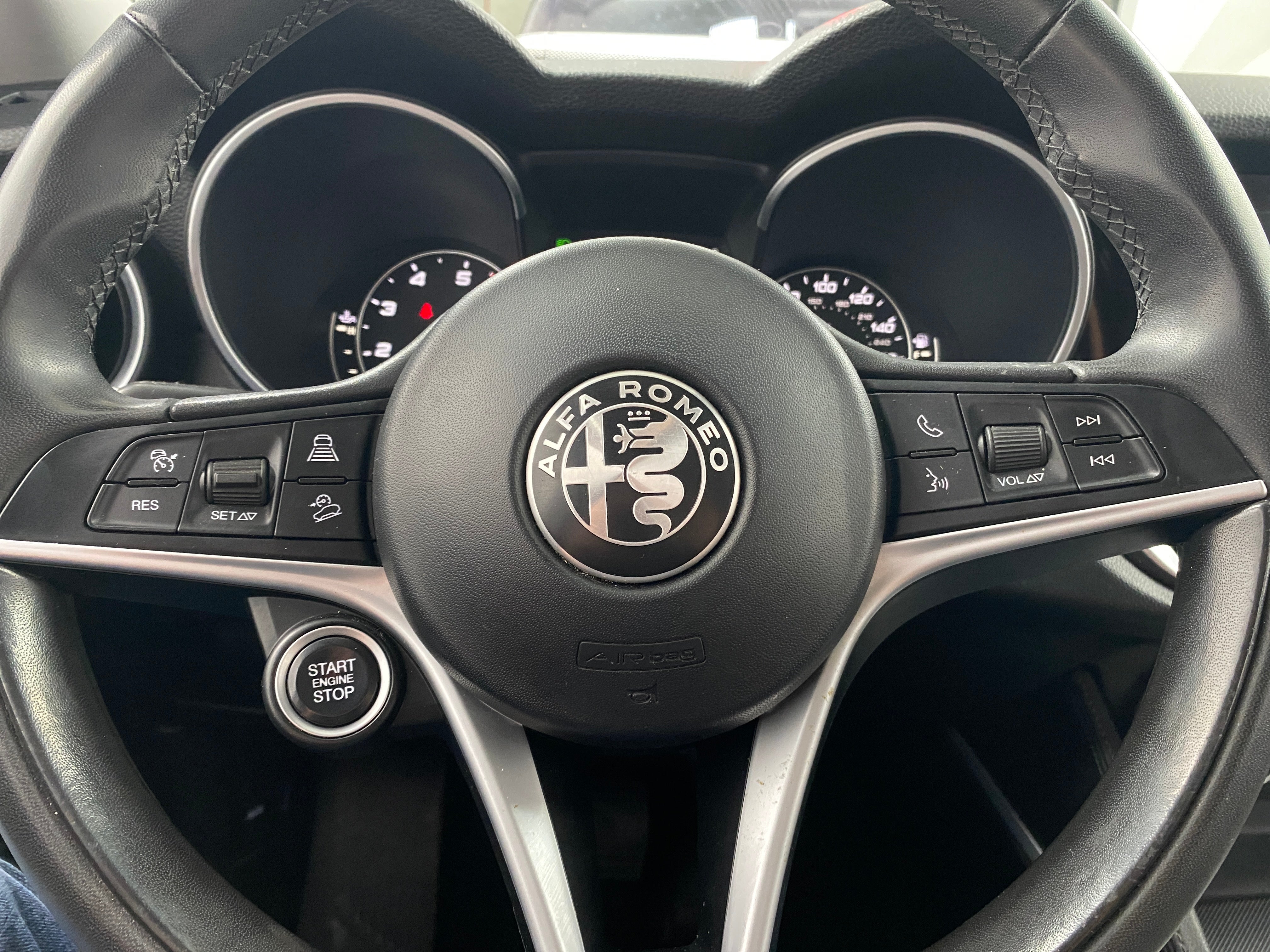 2018 Alfa Romeo Stelvio Ti 4