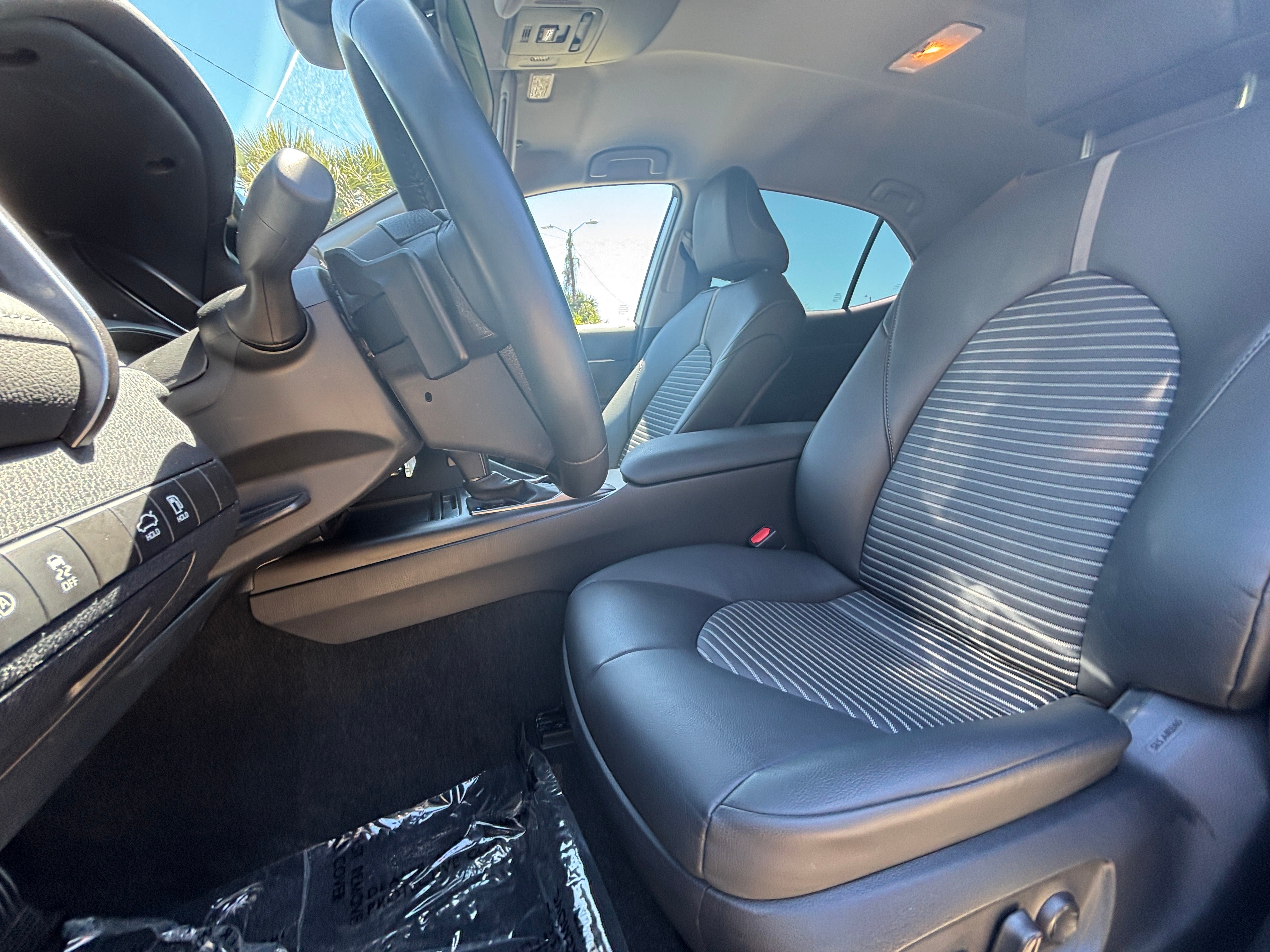 2024 Toyota Camry SE 2