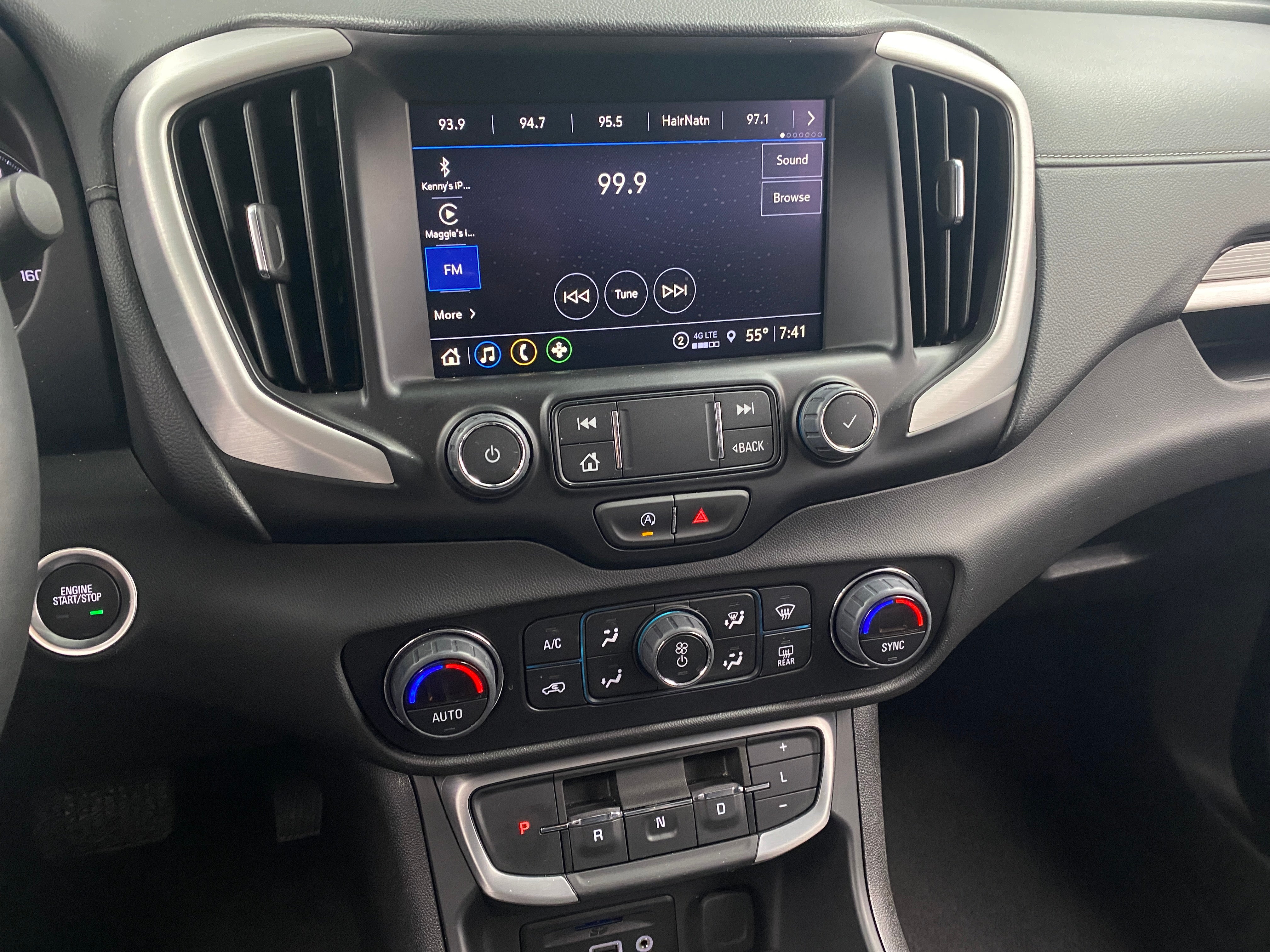 2024 GMC Terrain SLT 3