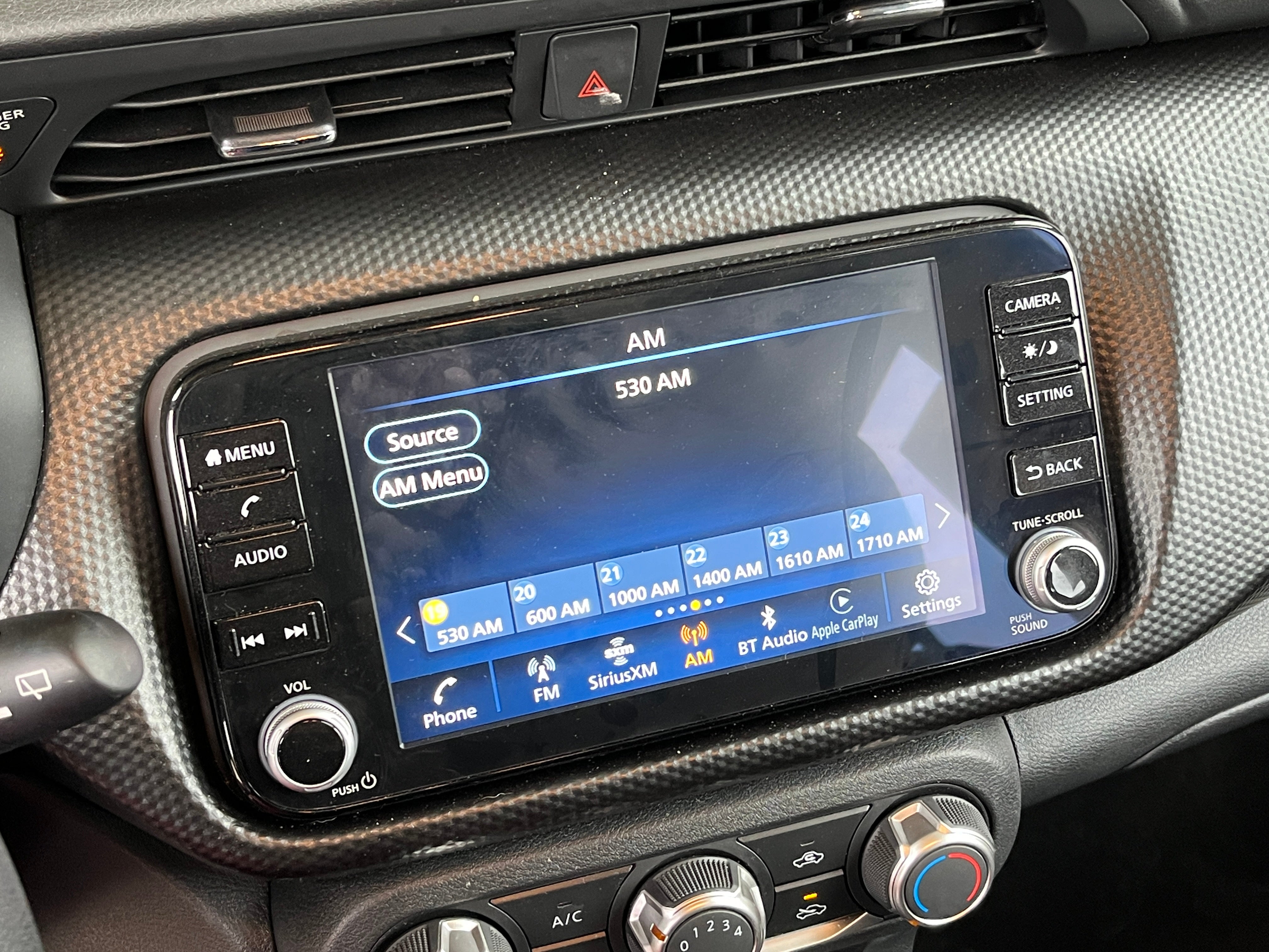 2024 Nissan Kicks SV 4