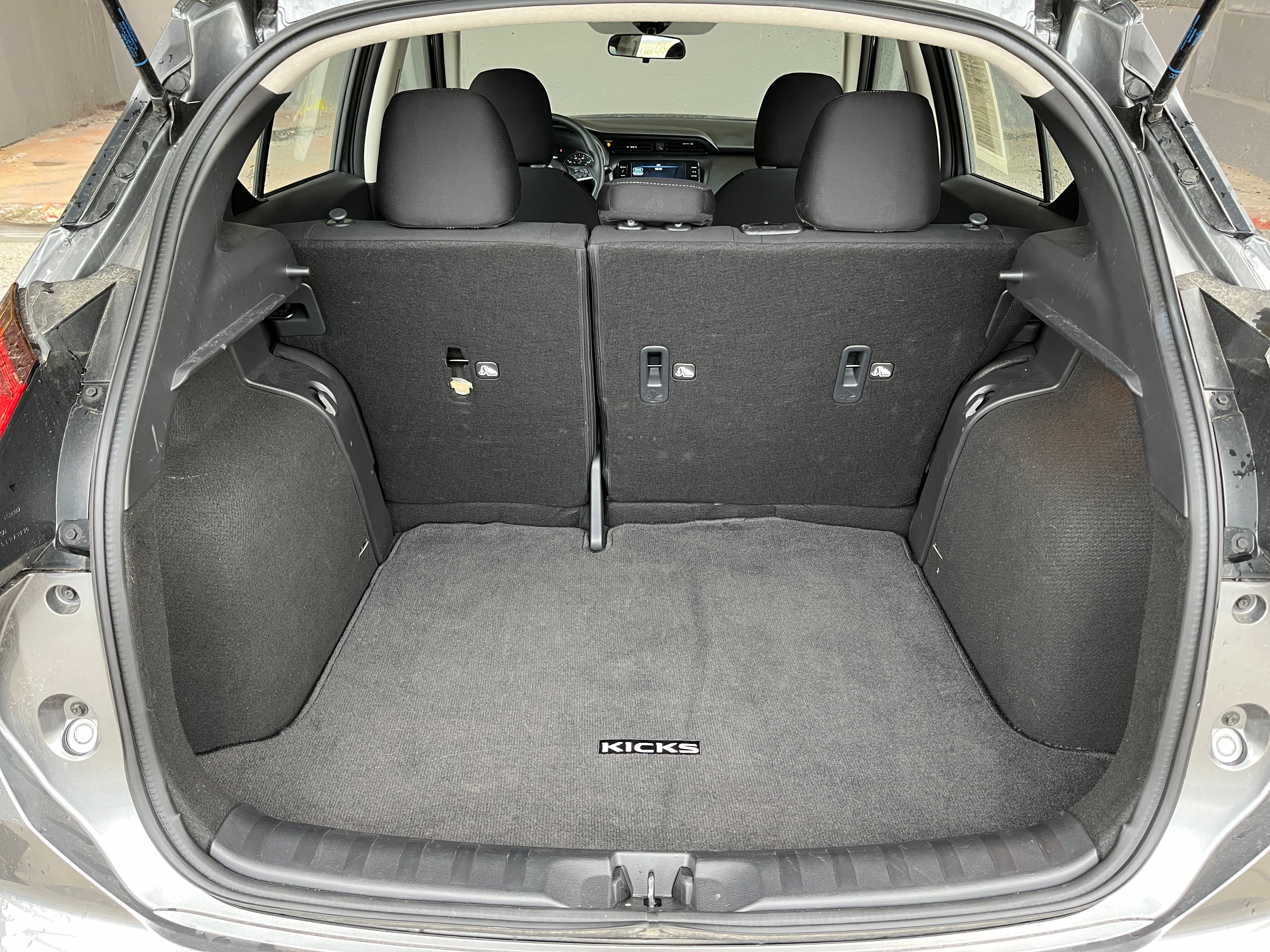 2024 Nissan Kicks SV 6