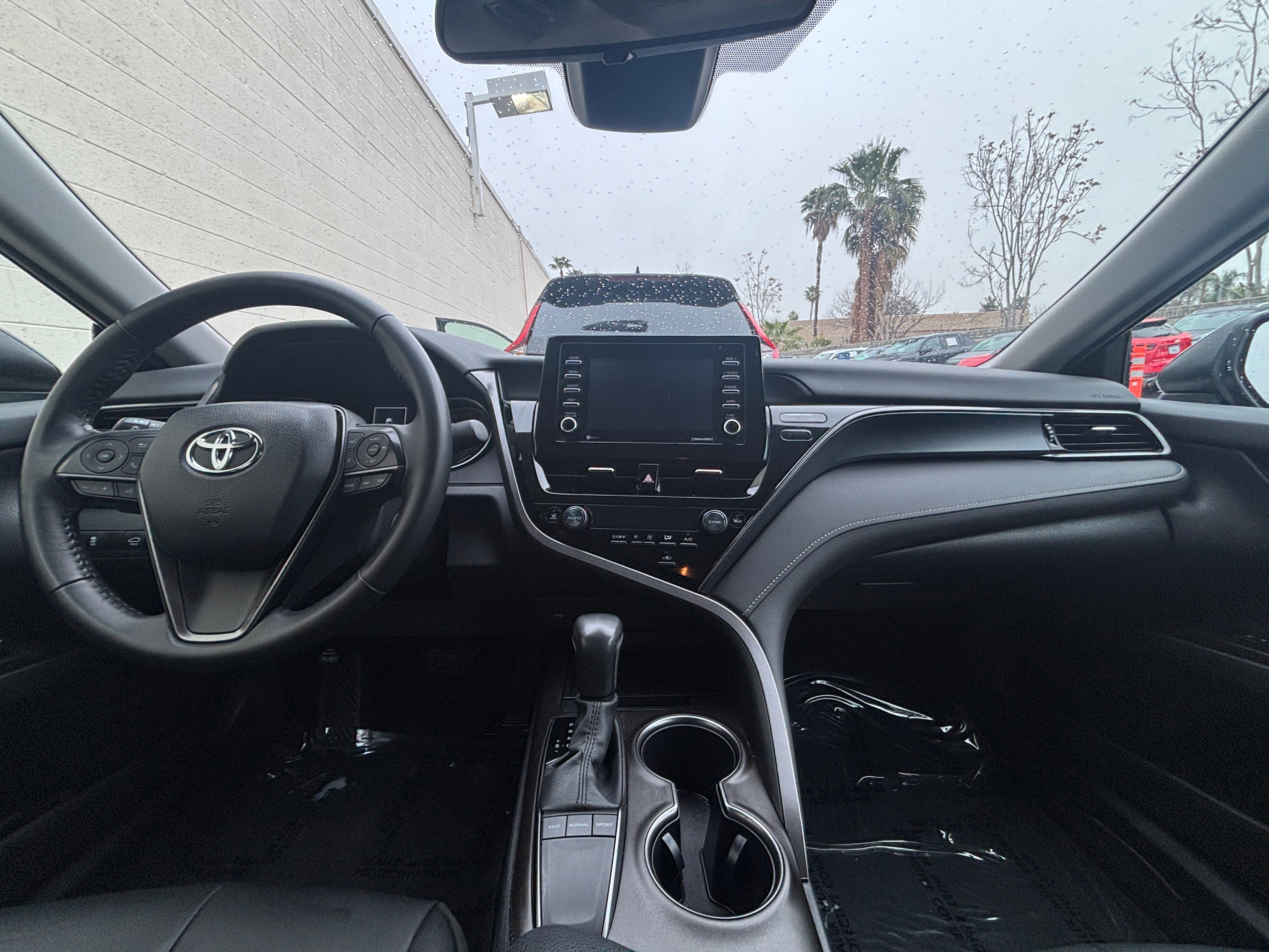 2024 Toyota Camry SE 3