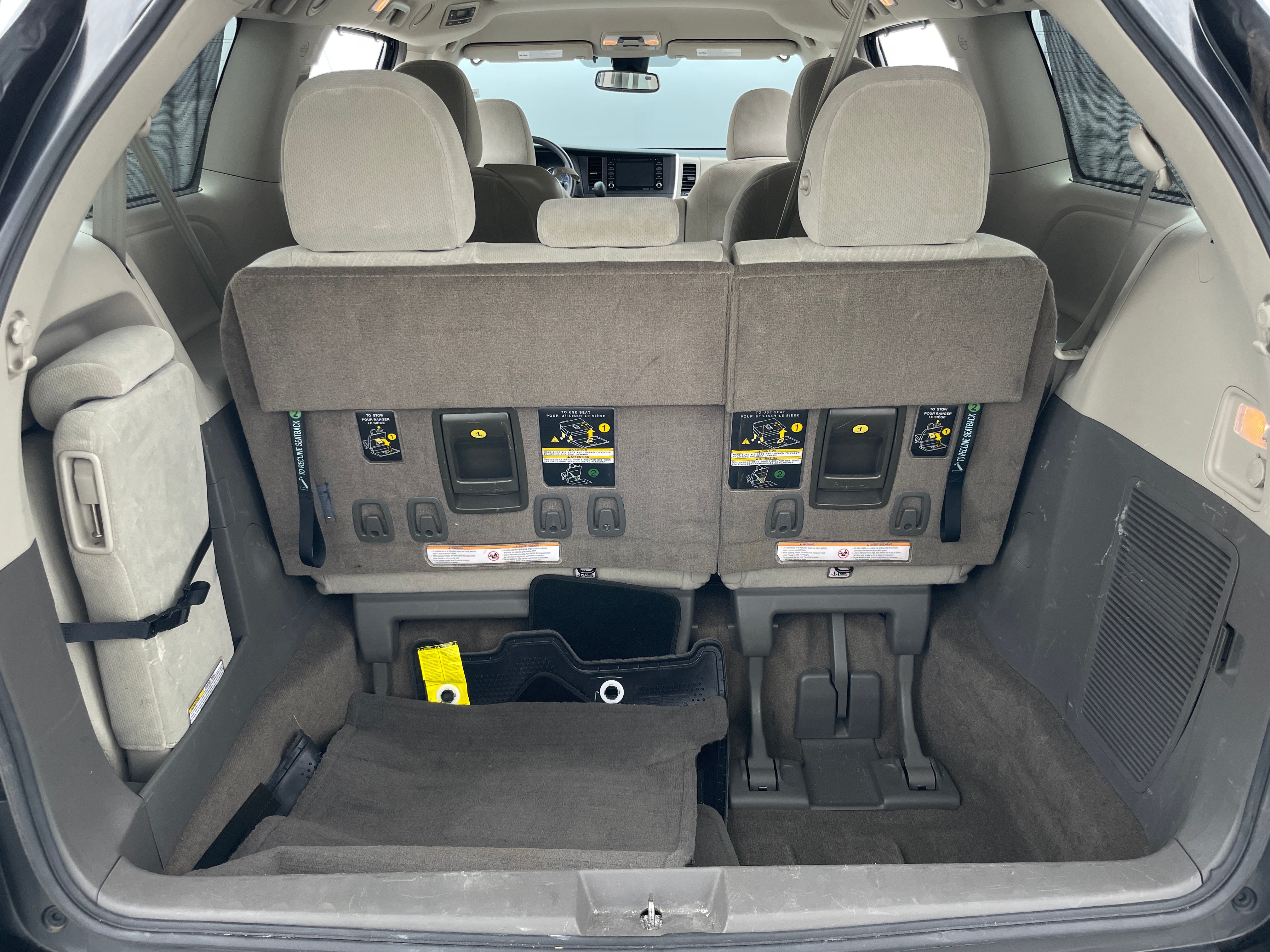 2018 Toyota Sienna LE 7