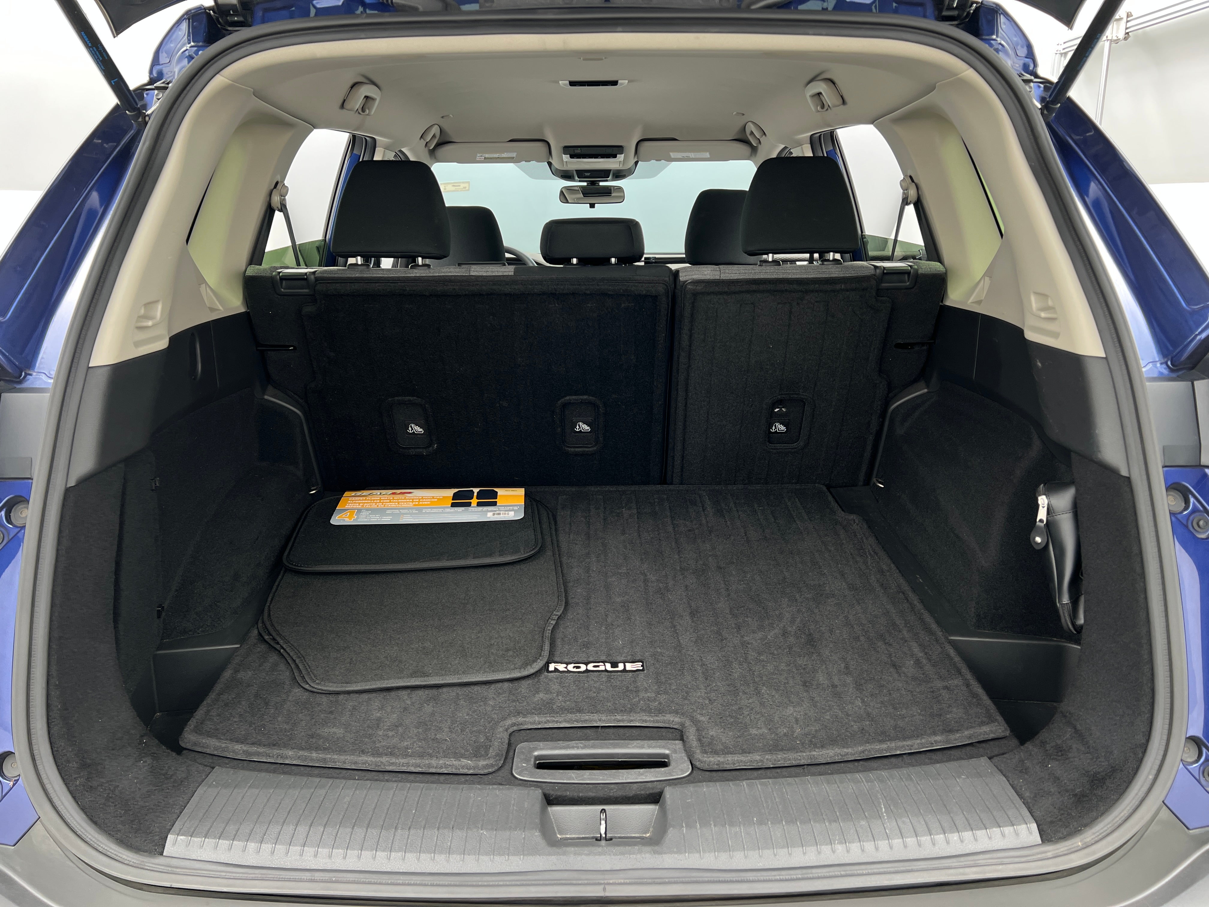 2023 Nissan Rogue SV 7