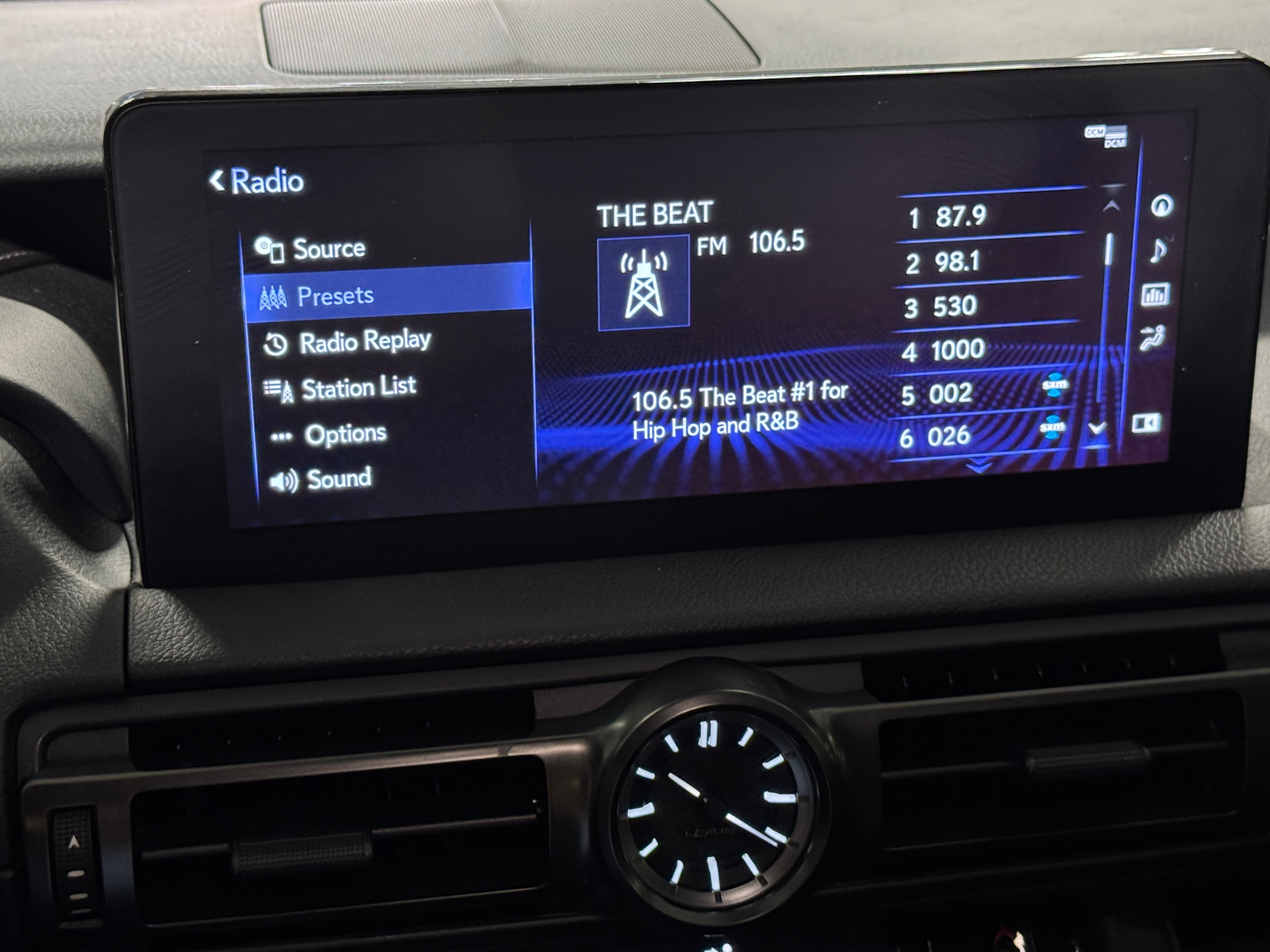 2023 Lexus IS 350 3