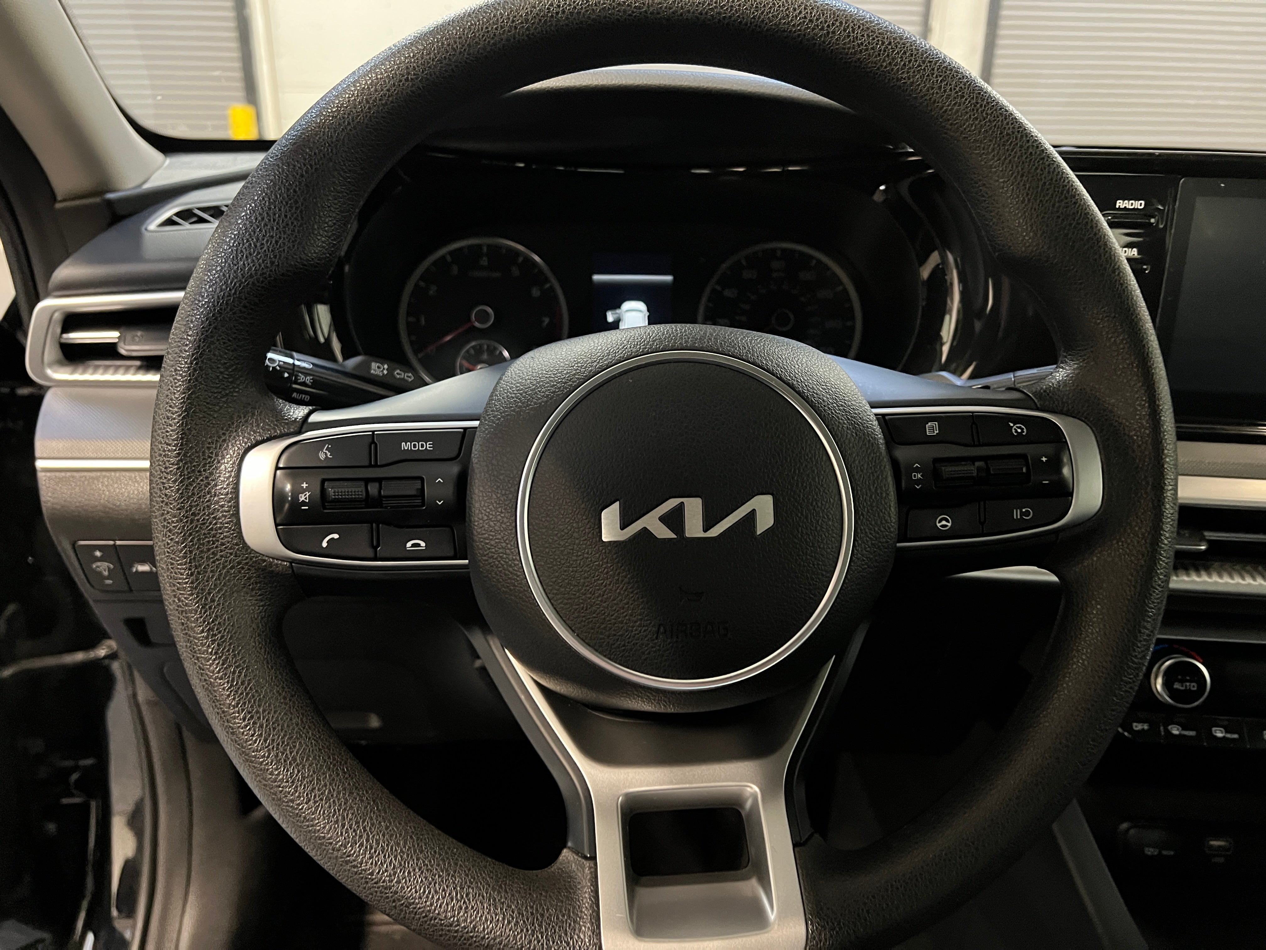 2023 Kia K5 LXS 5