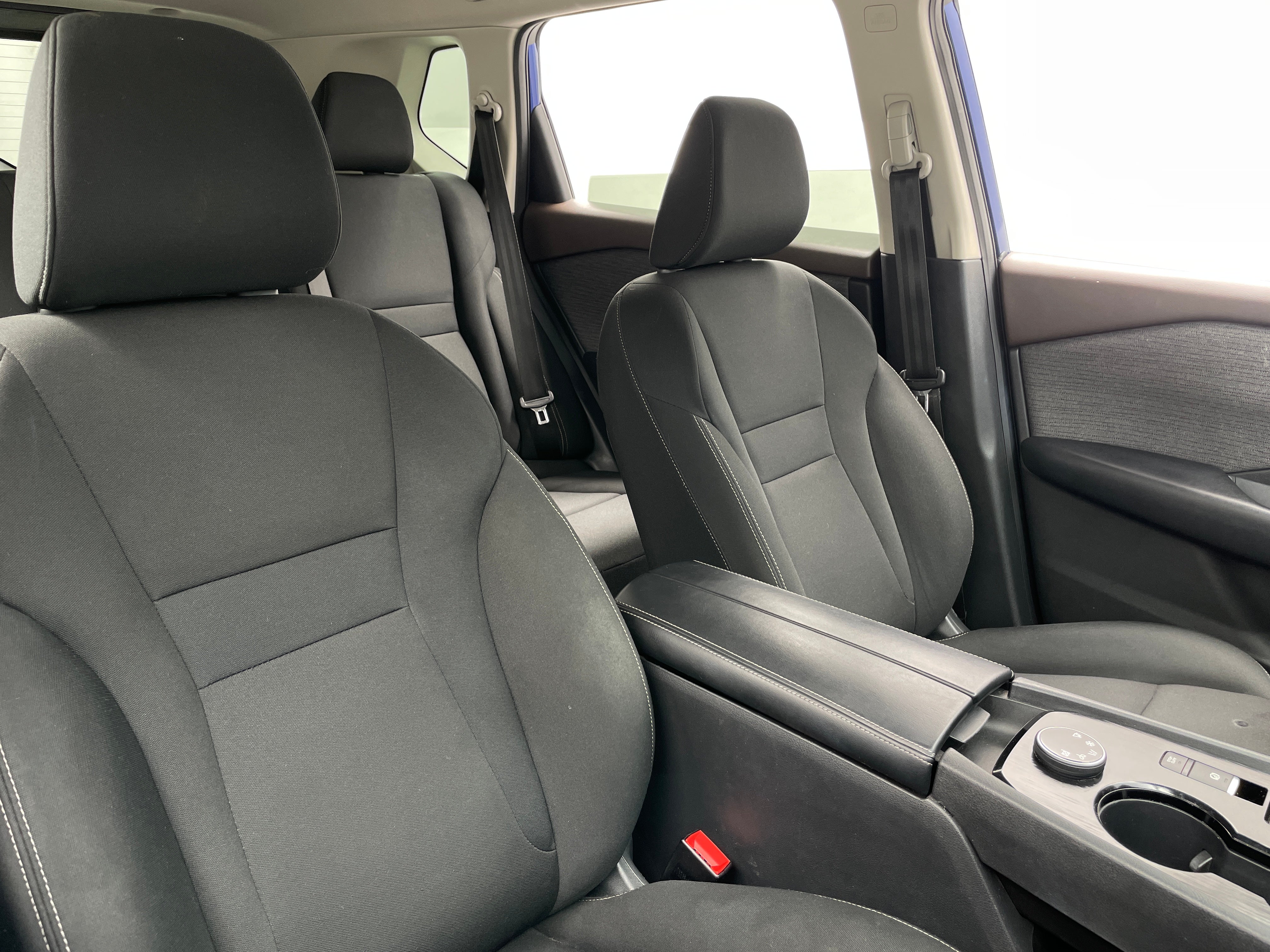 2023 Nissan Rogue S 2