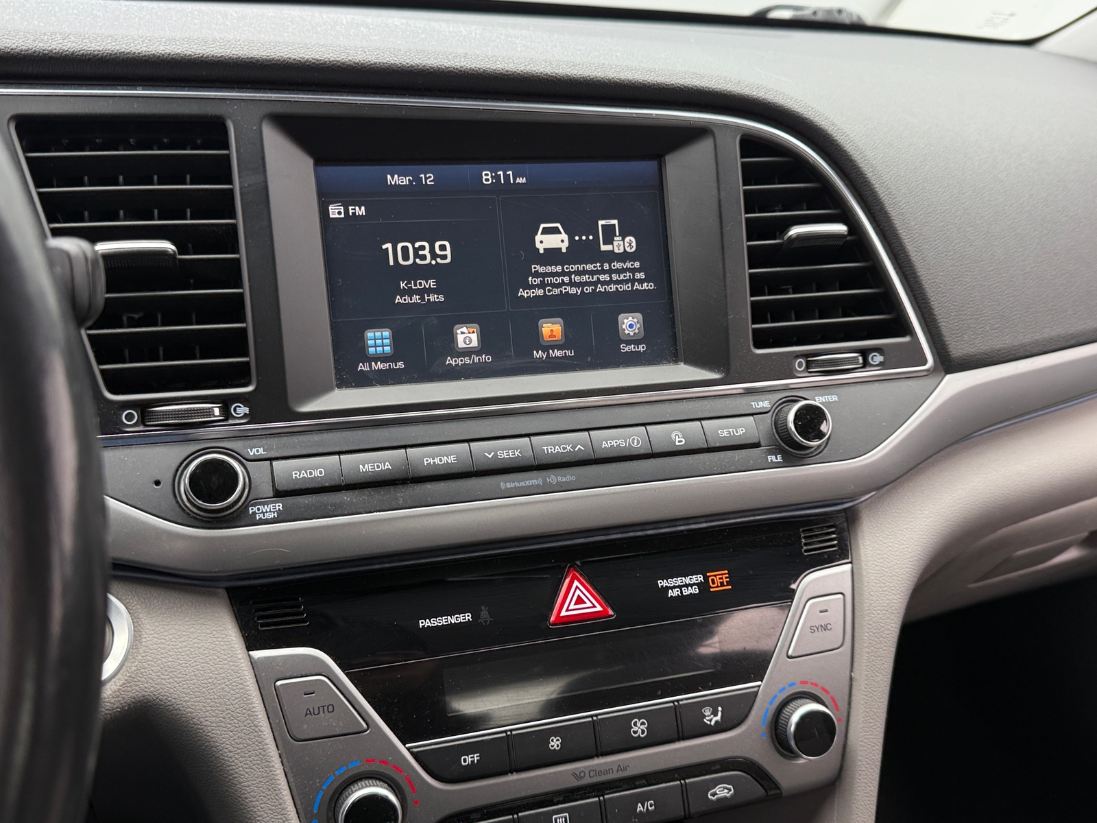 Thumbnail: 2017 Hyundai Elantra - 3