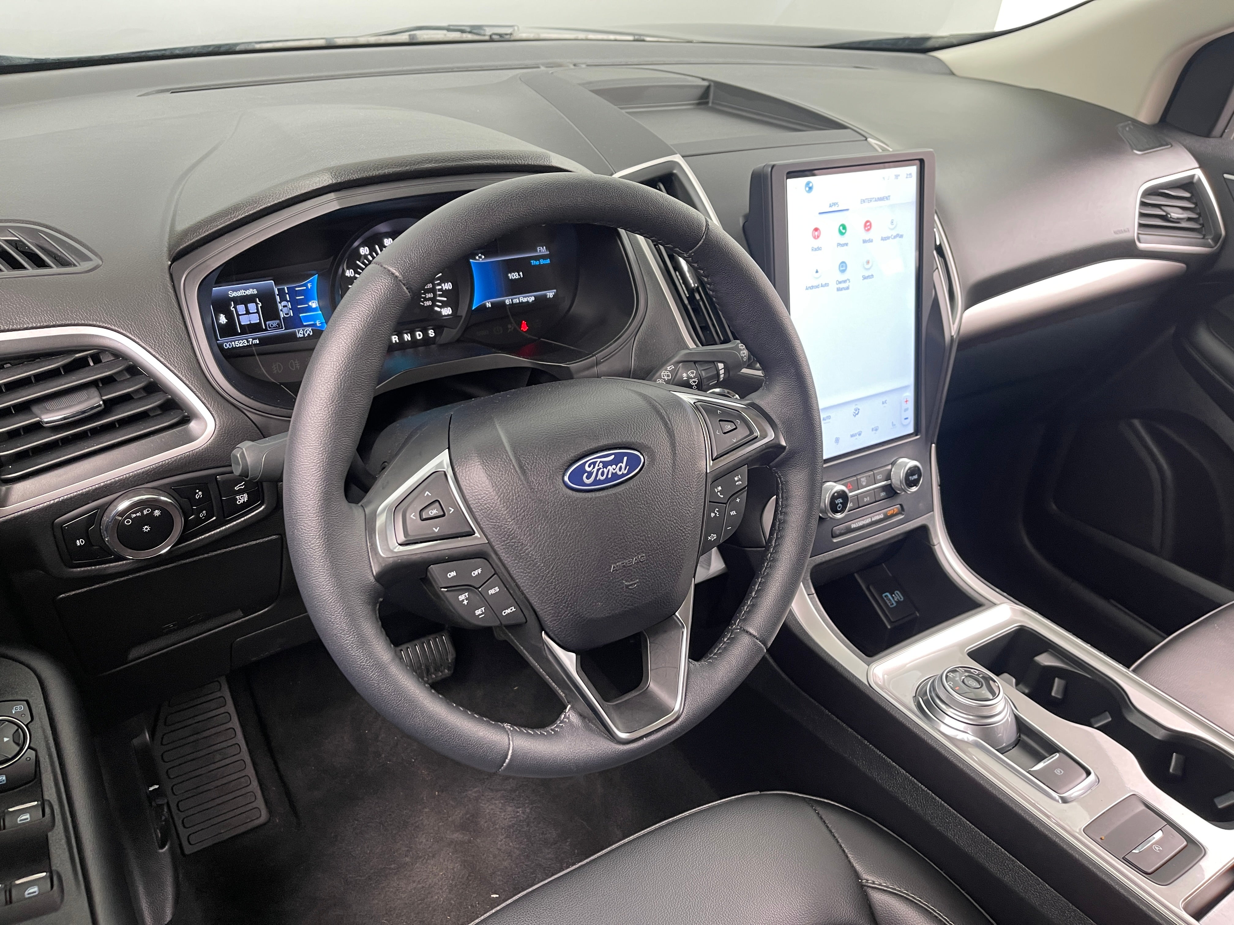 2024 Ford Edge SEL 3