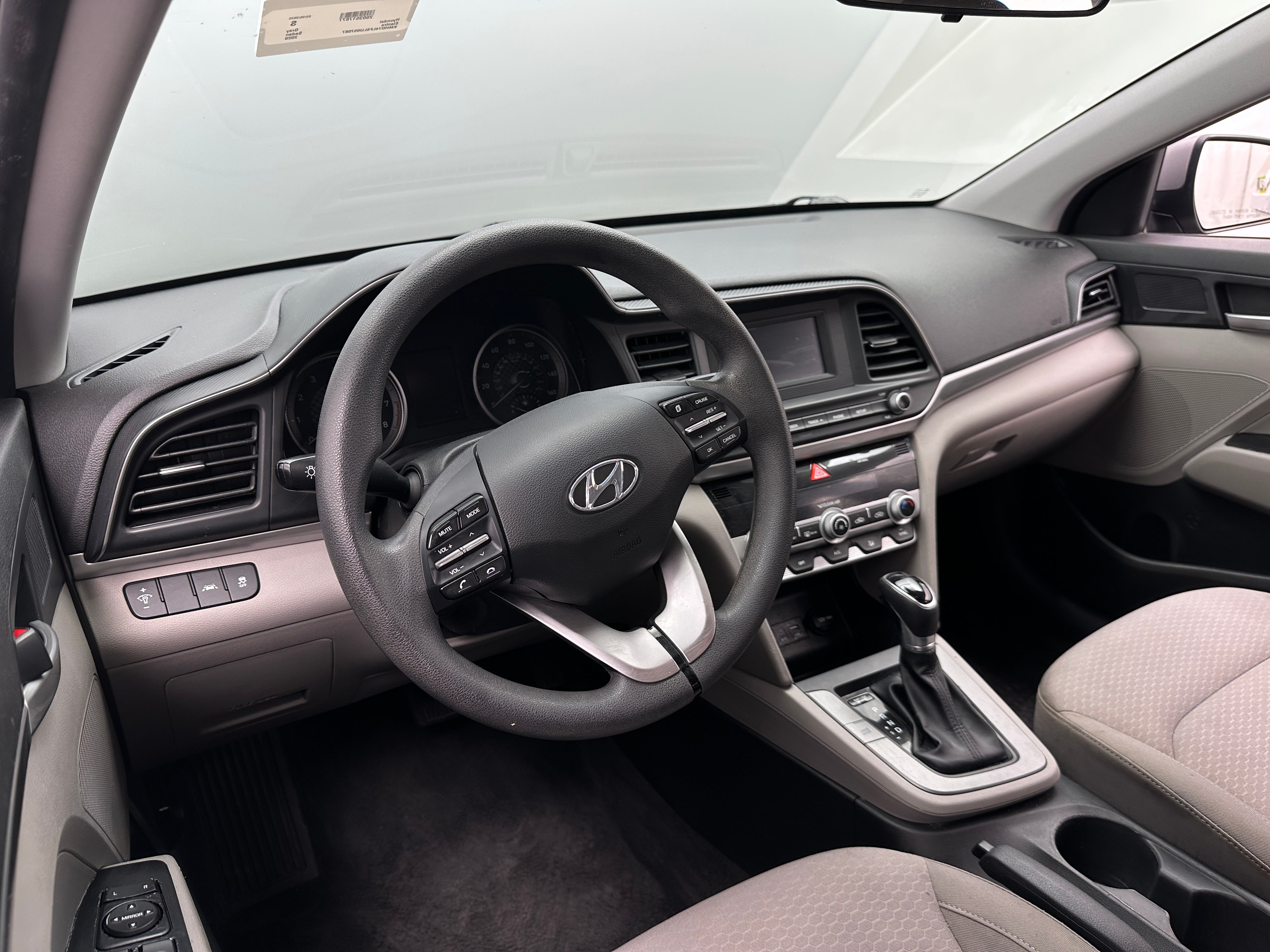 2020 Hyundai Elantra SE 3