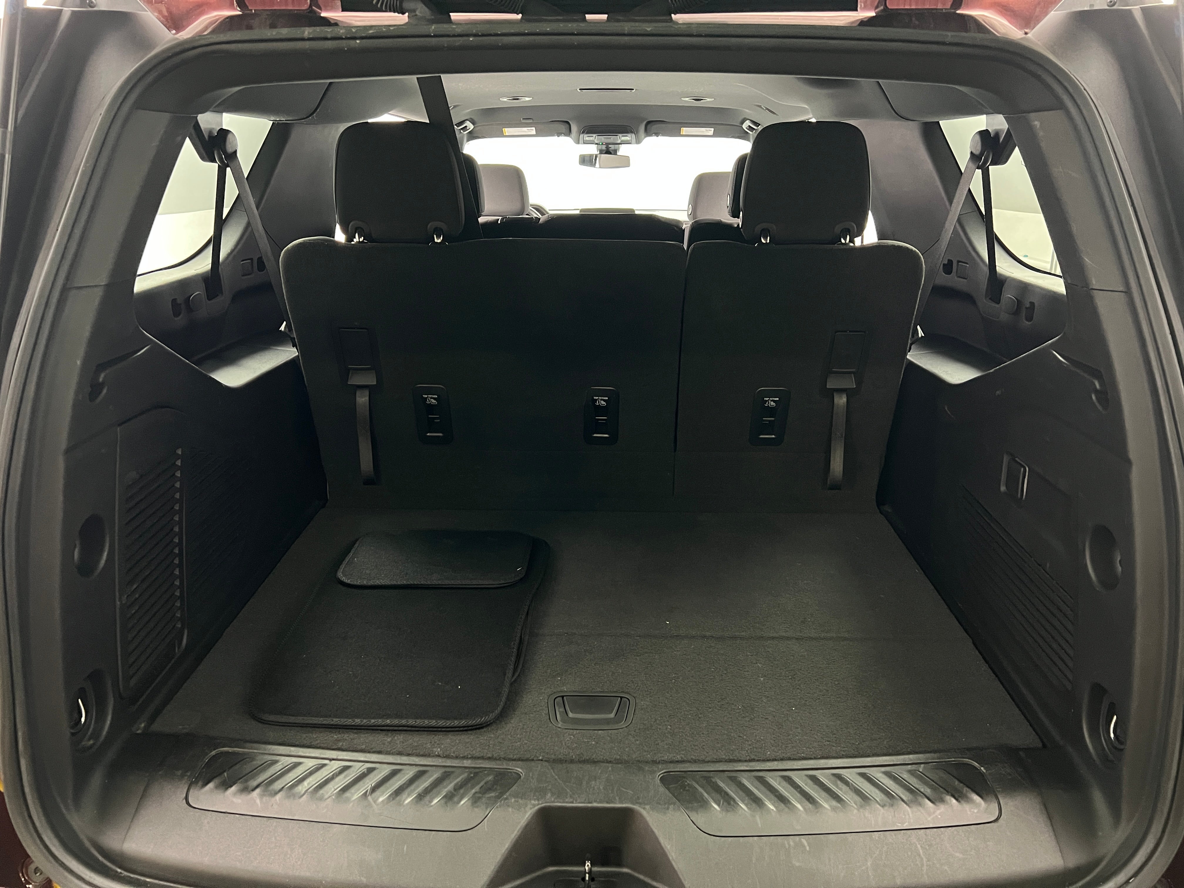 2022 Chevrolet Suburban LS 7