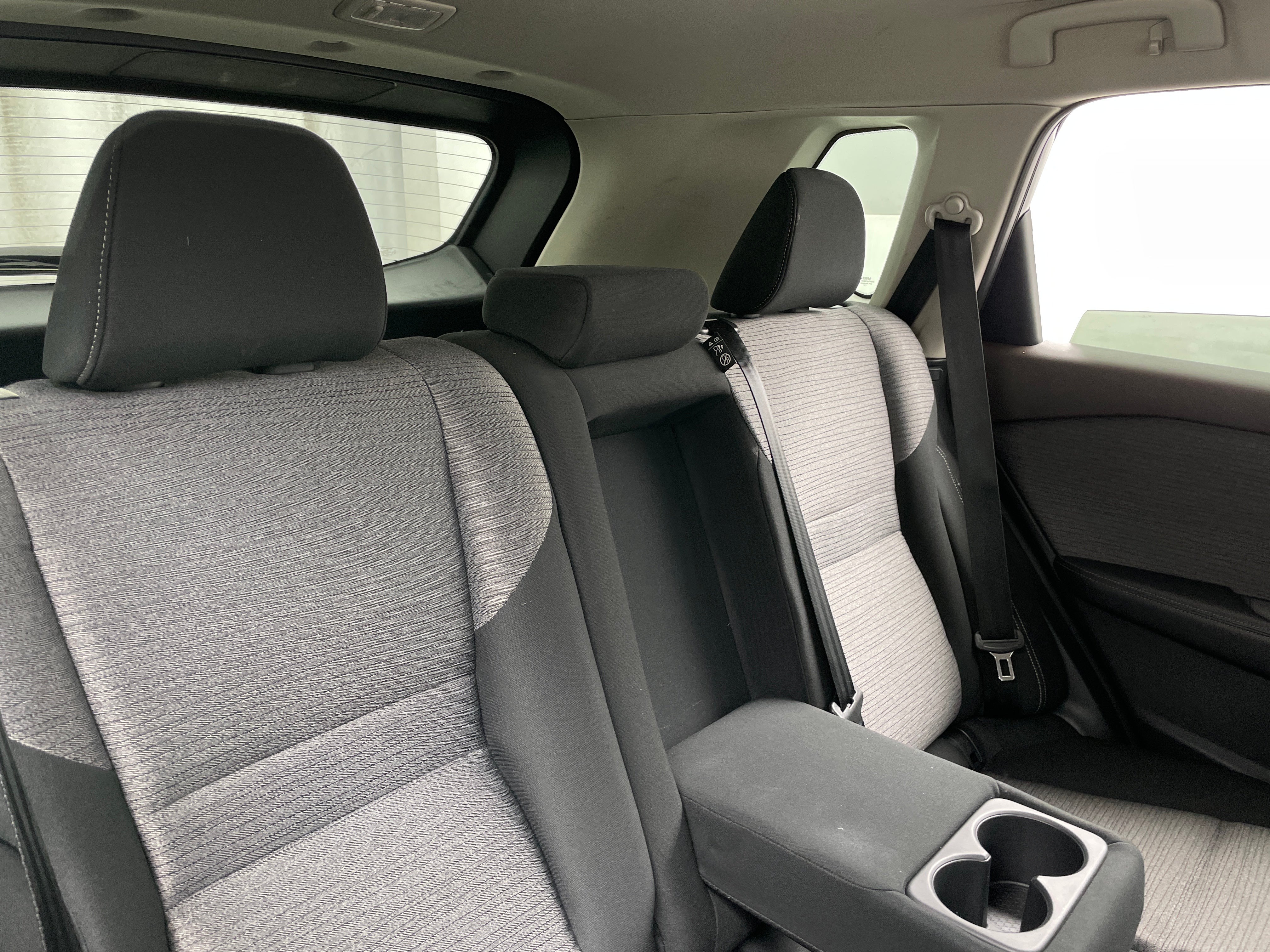 2023 Nissan Rogue SV 6