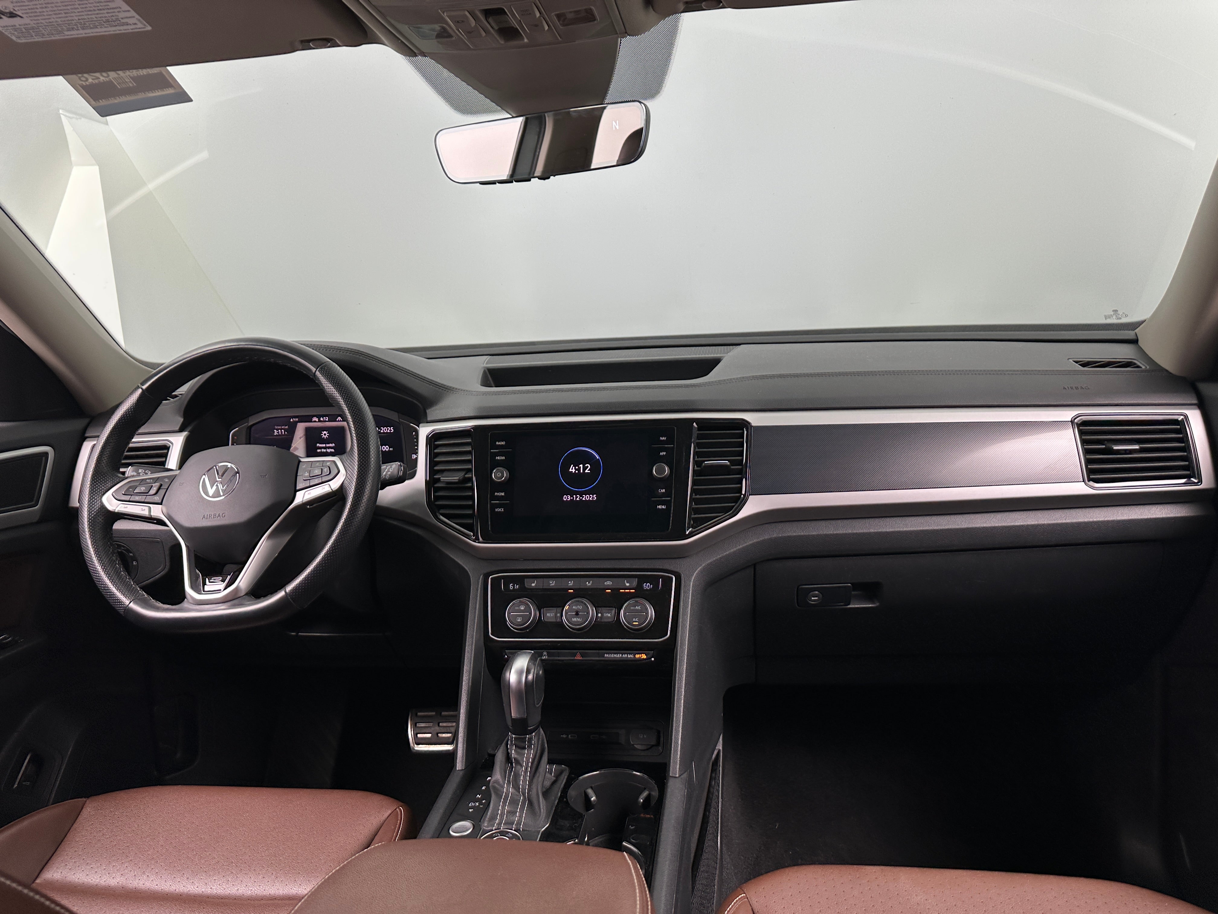 2022 Volkswagen Atlas SEL 2