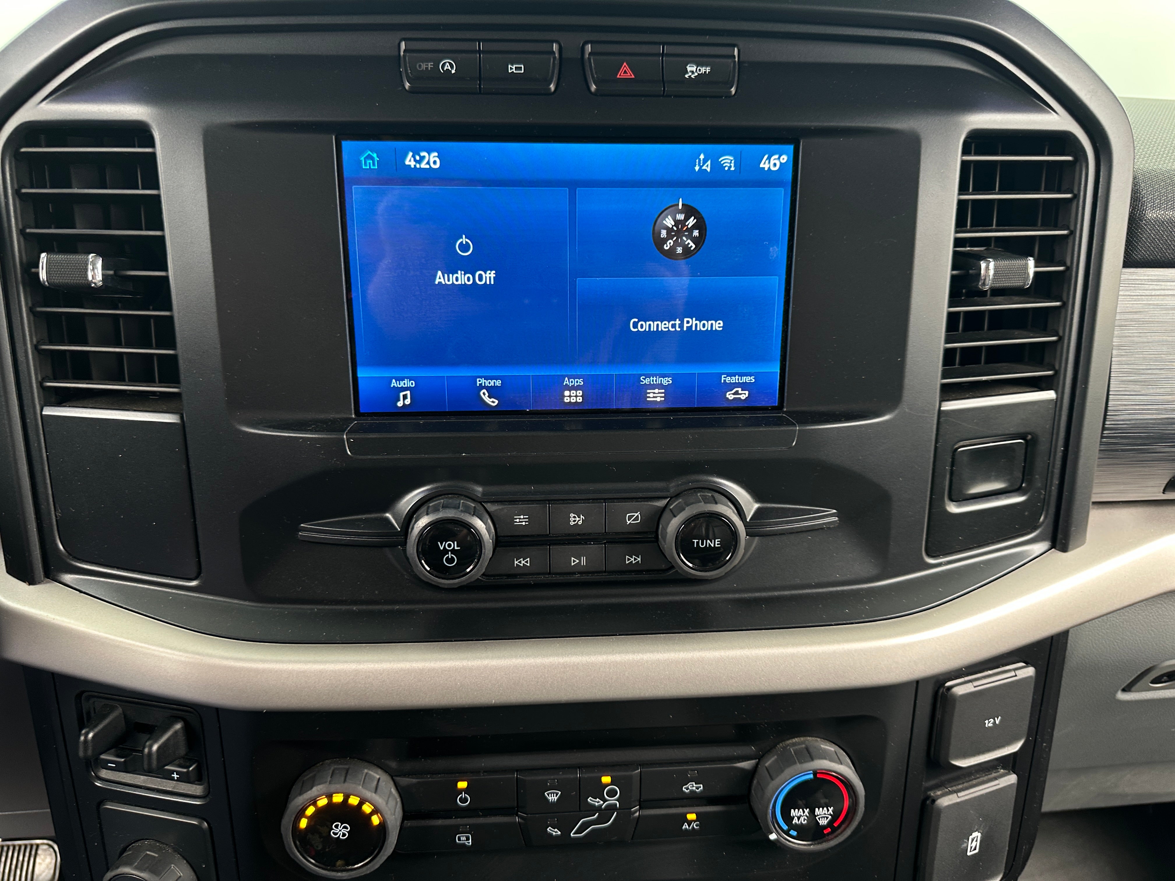 2021 Ford Econoline E-150 4