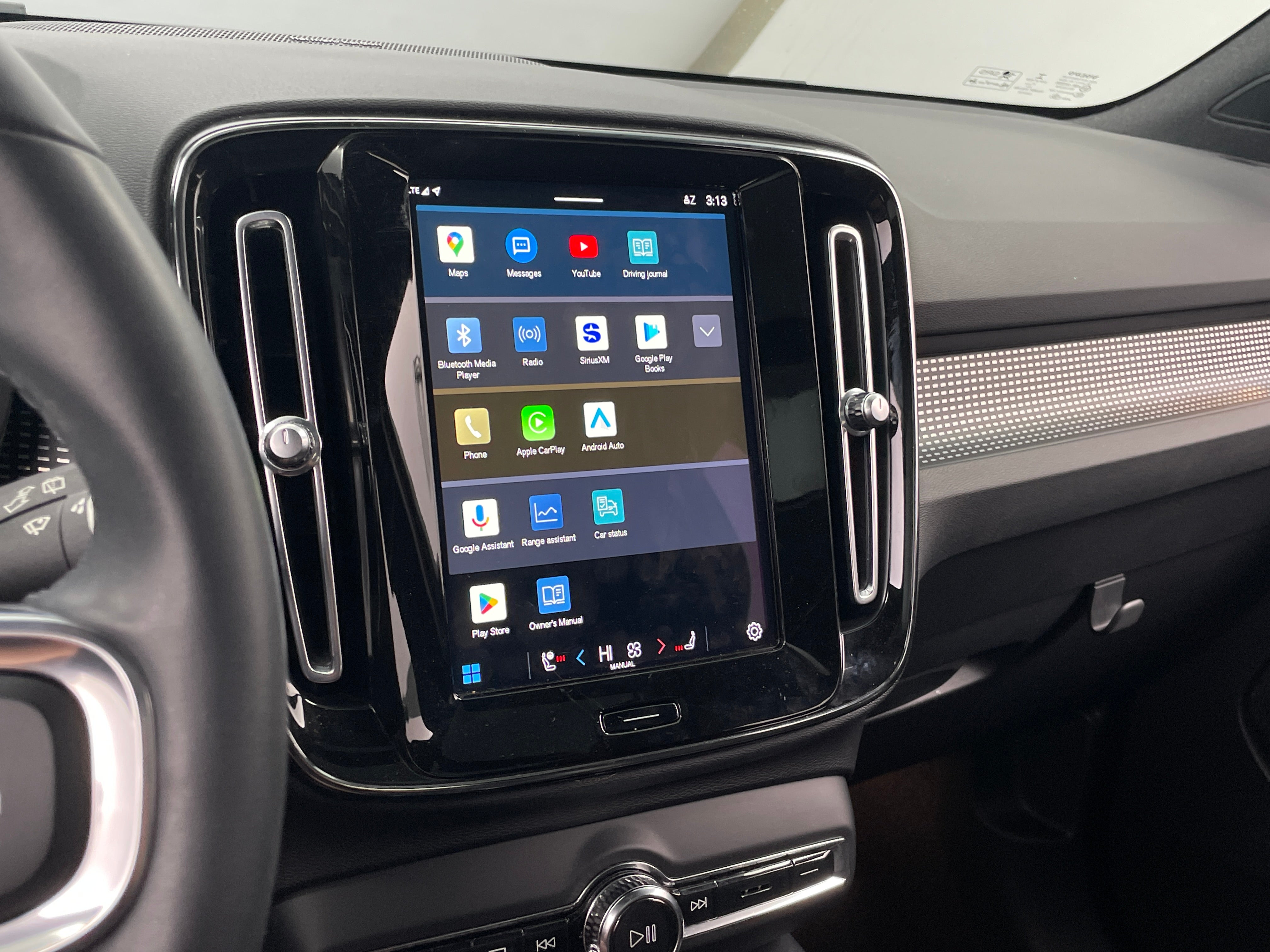 2022 Volvo XC40 Recharge Ultimate 3