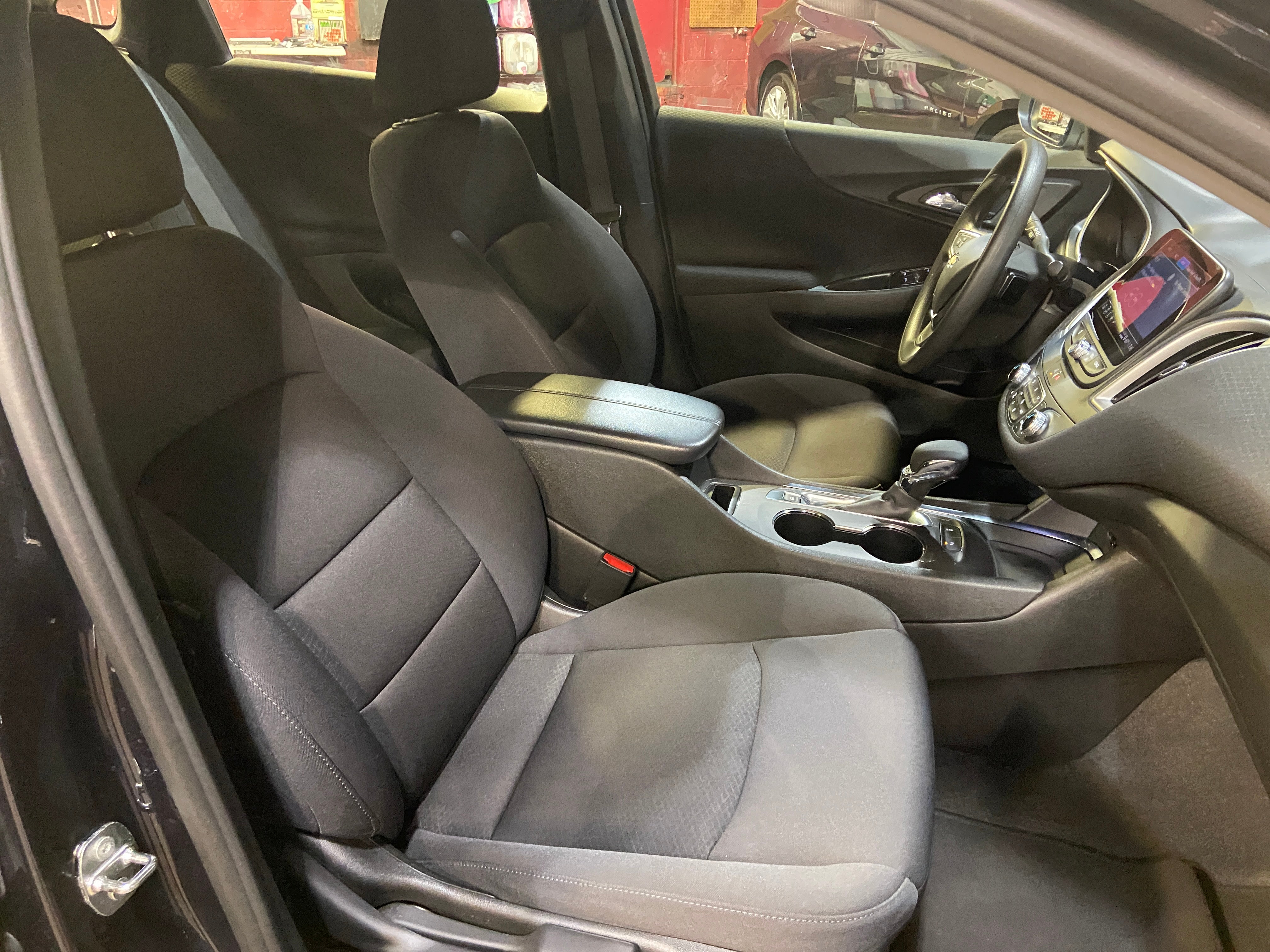 2023 Chevrolet Malibu LT 2