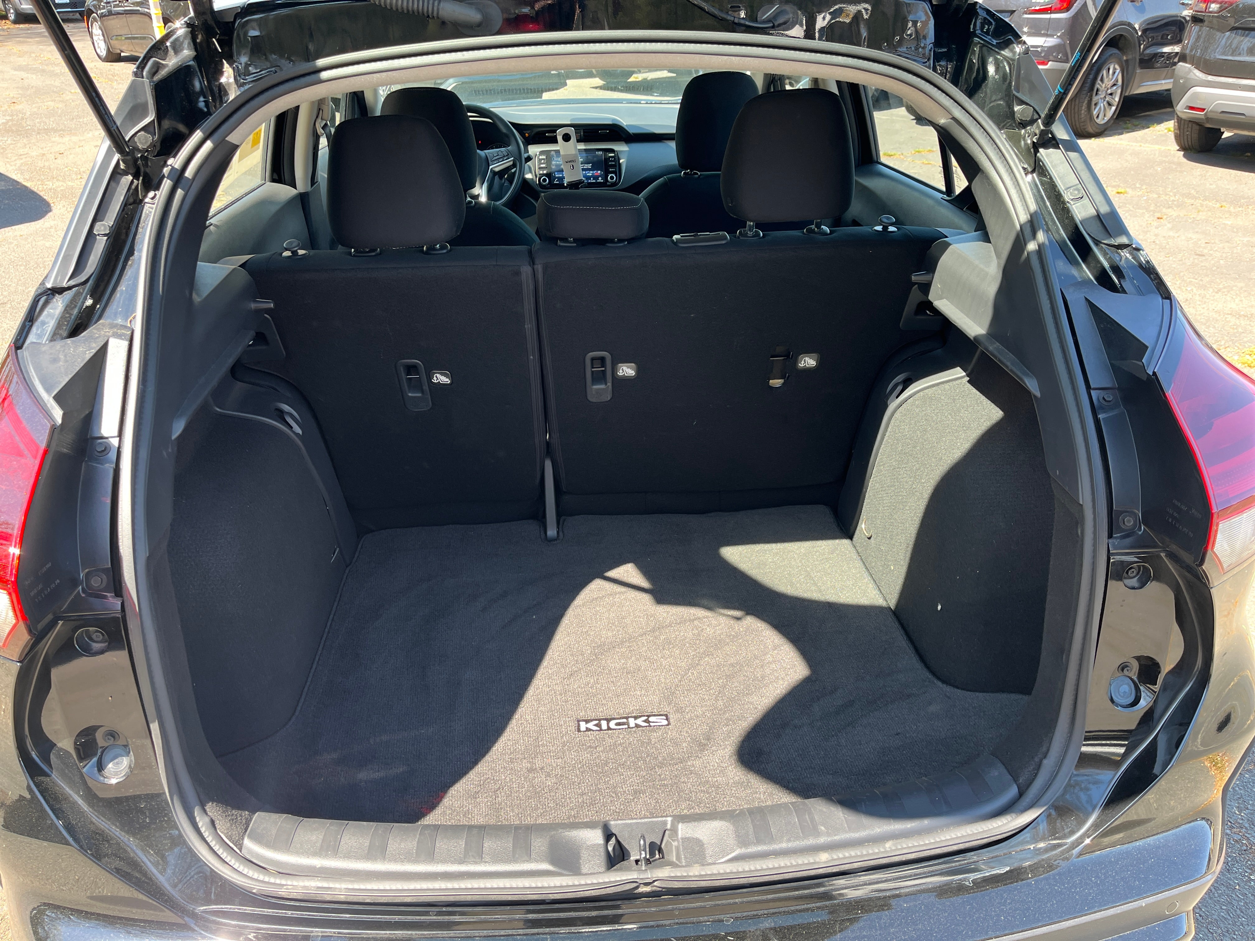 2024 Nissan Kicks SV 6
