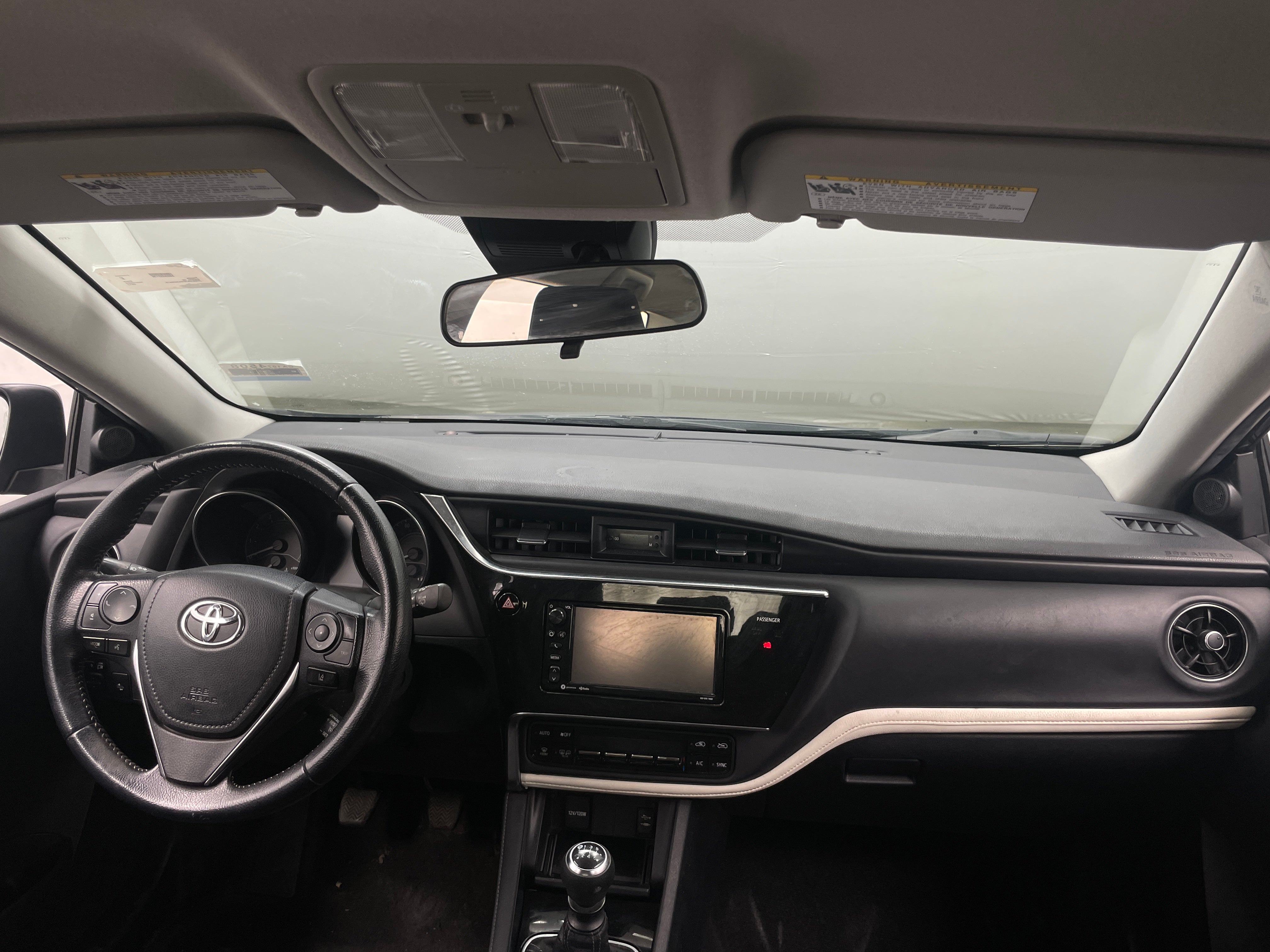 2017 Toyota Corolla iM Base 3