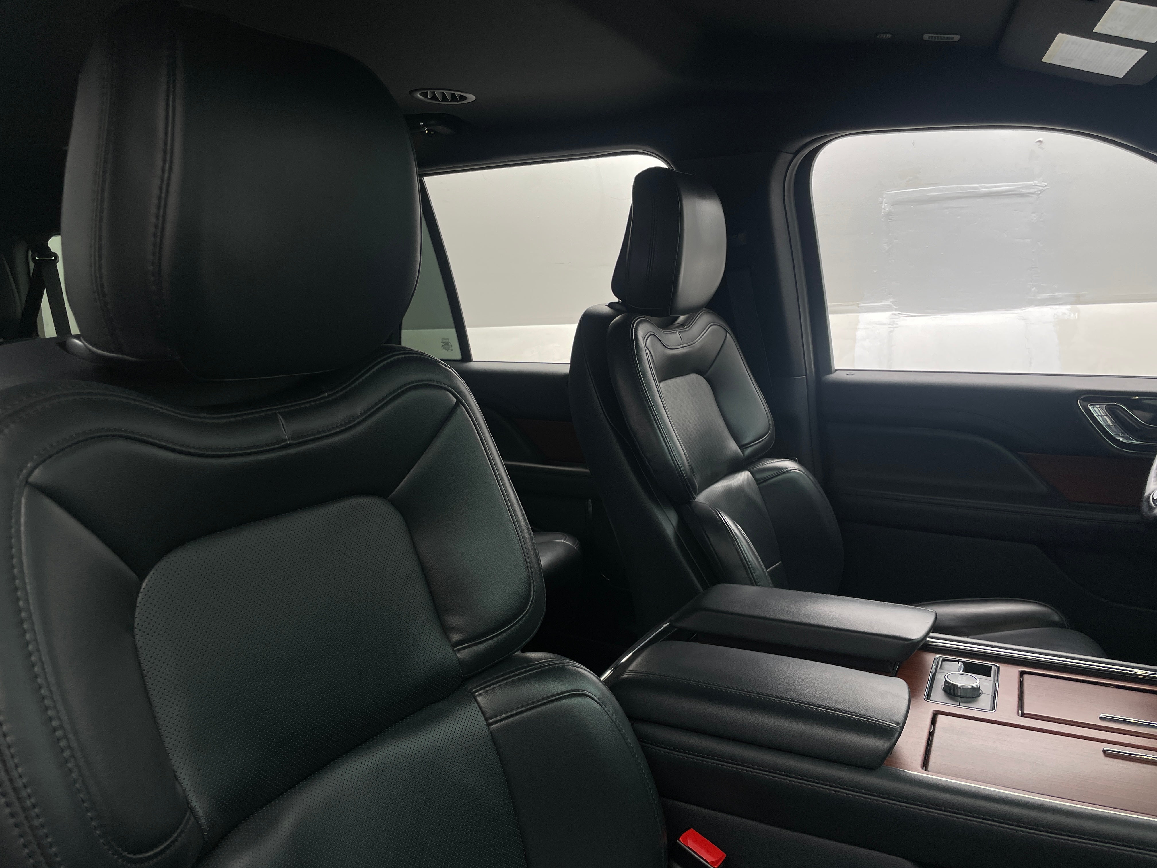 2022 Lincoln Navigator L Standard 2