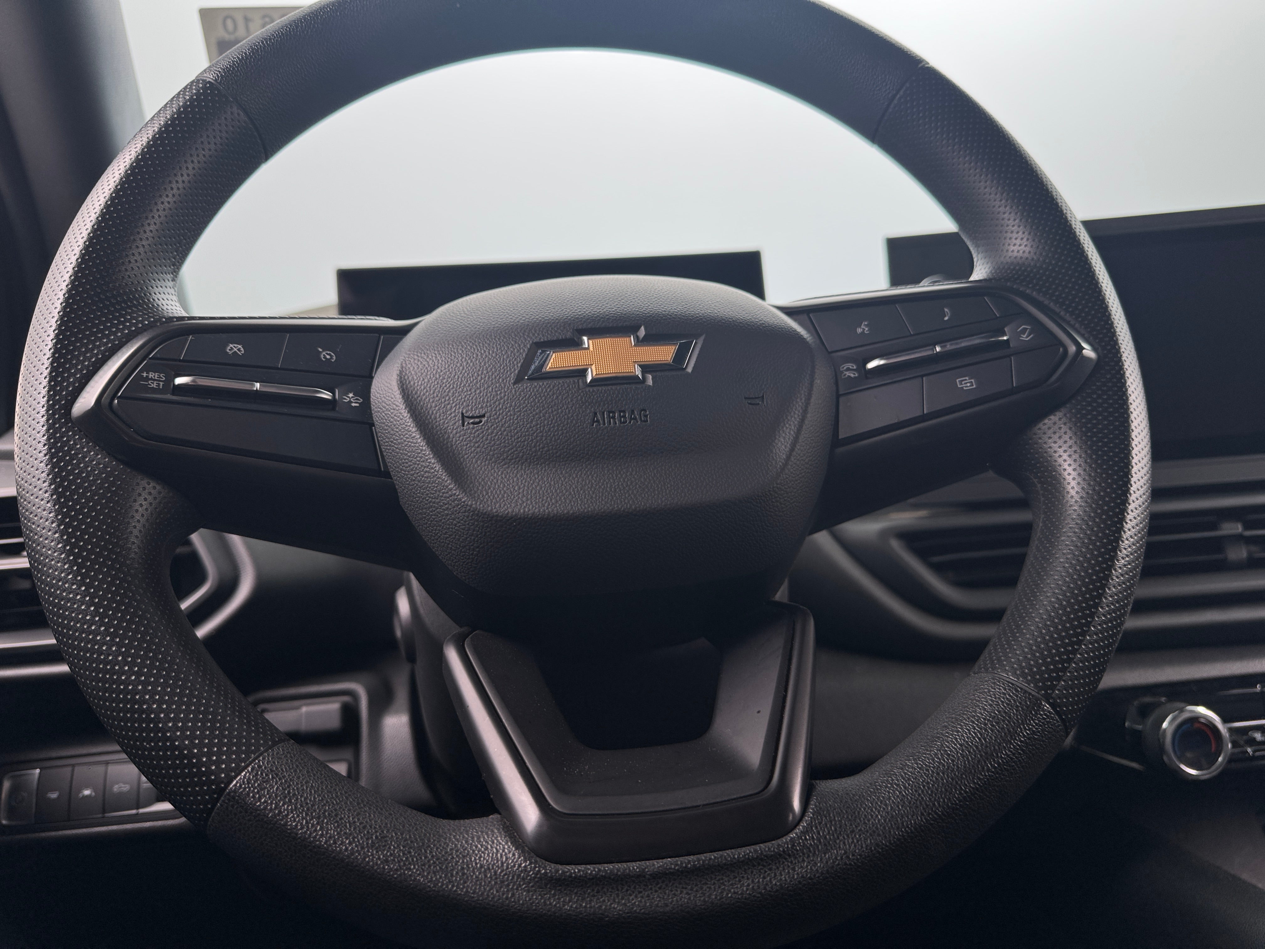 2024 Chevrolet Silverado EV Work Truck 5