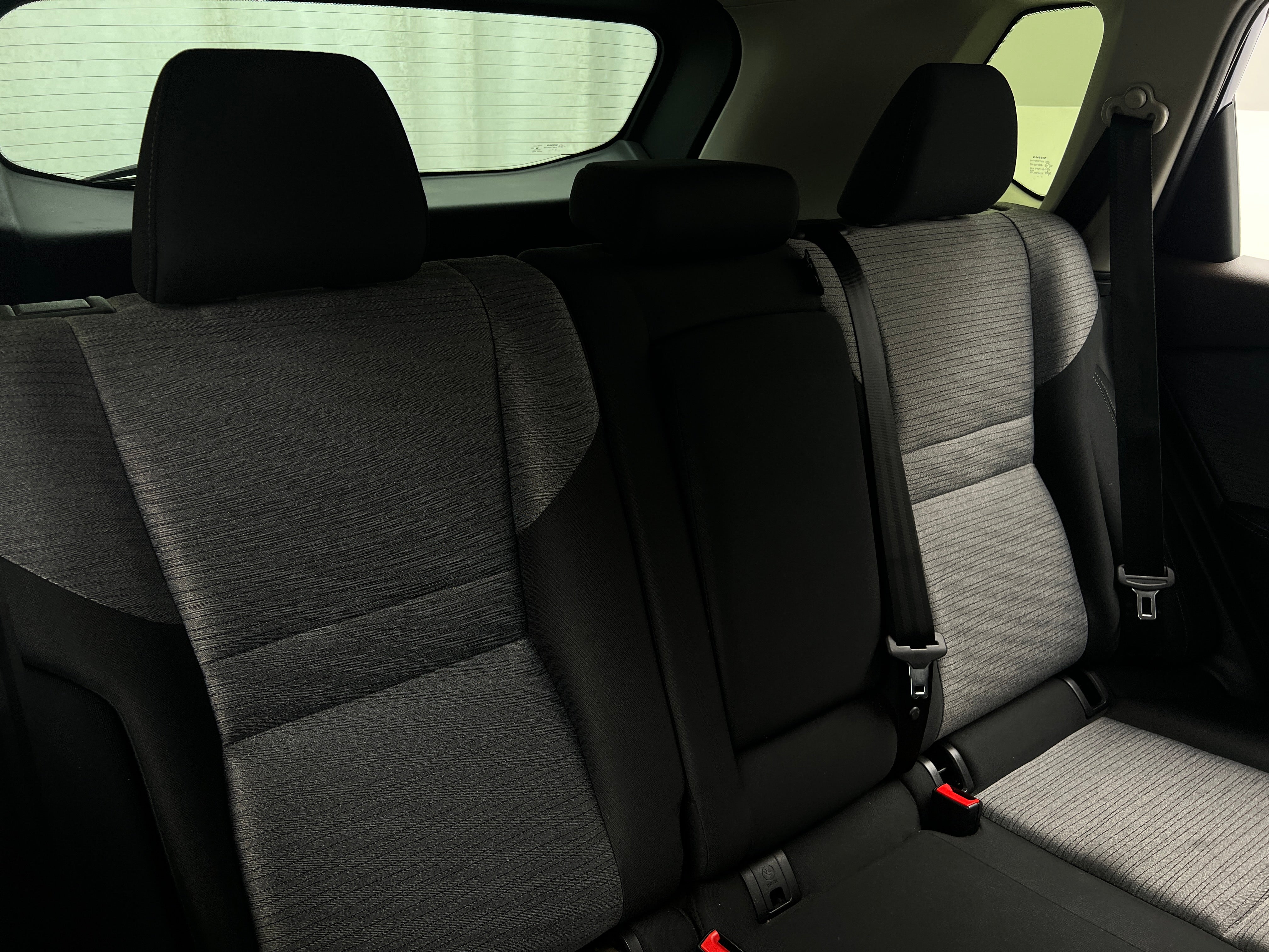 2023 Nissan Rogue SV 6