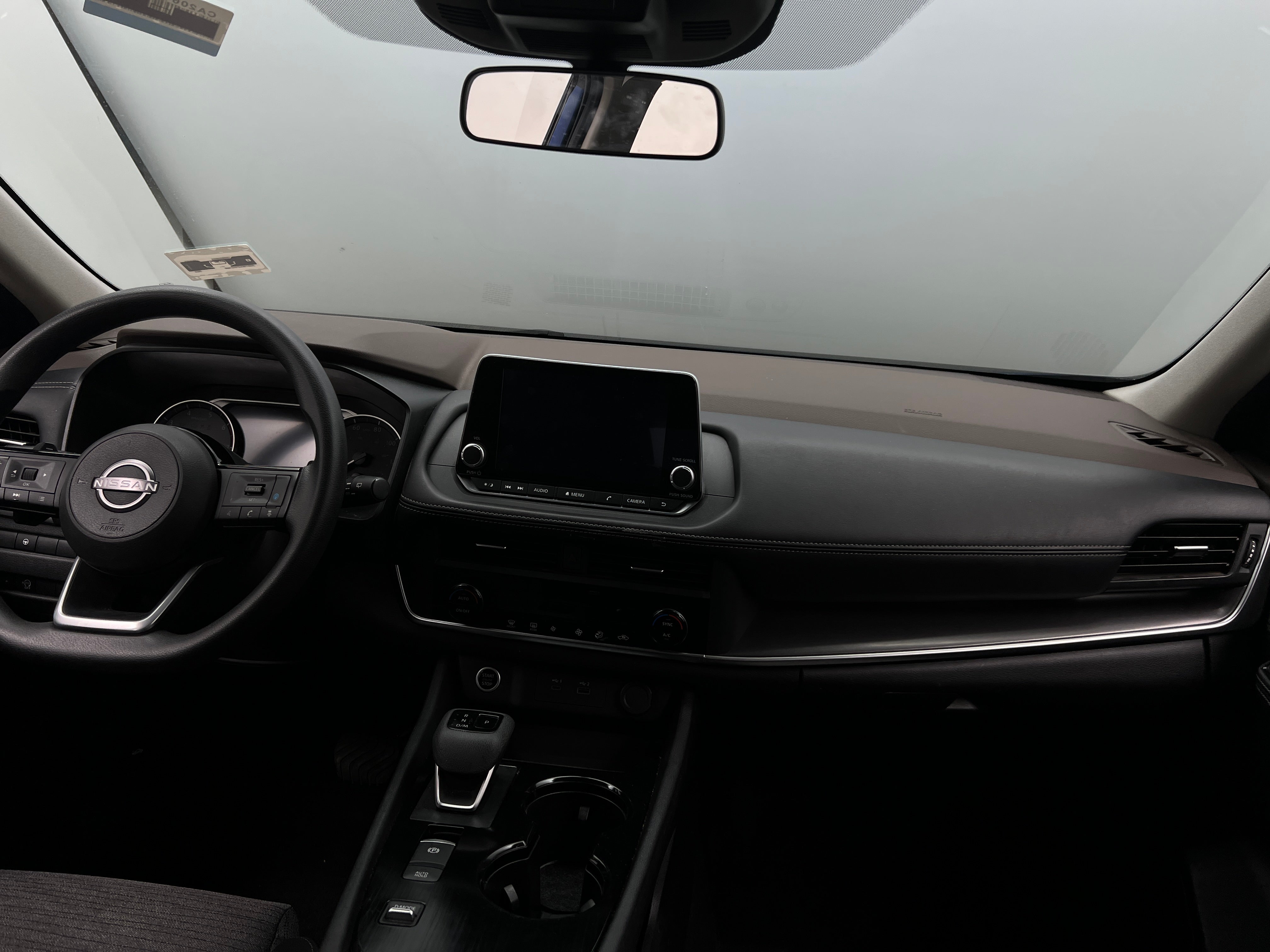 2023 Nissan Rogue SV 3