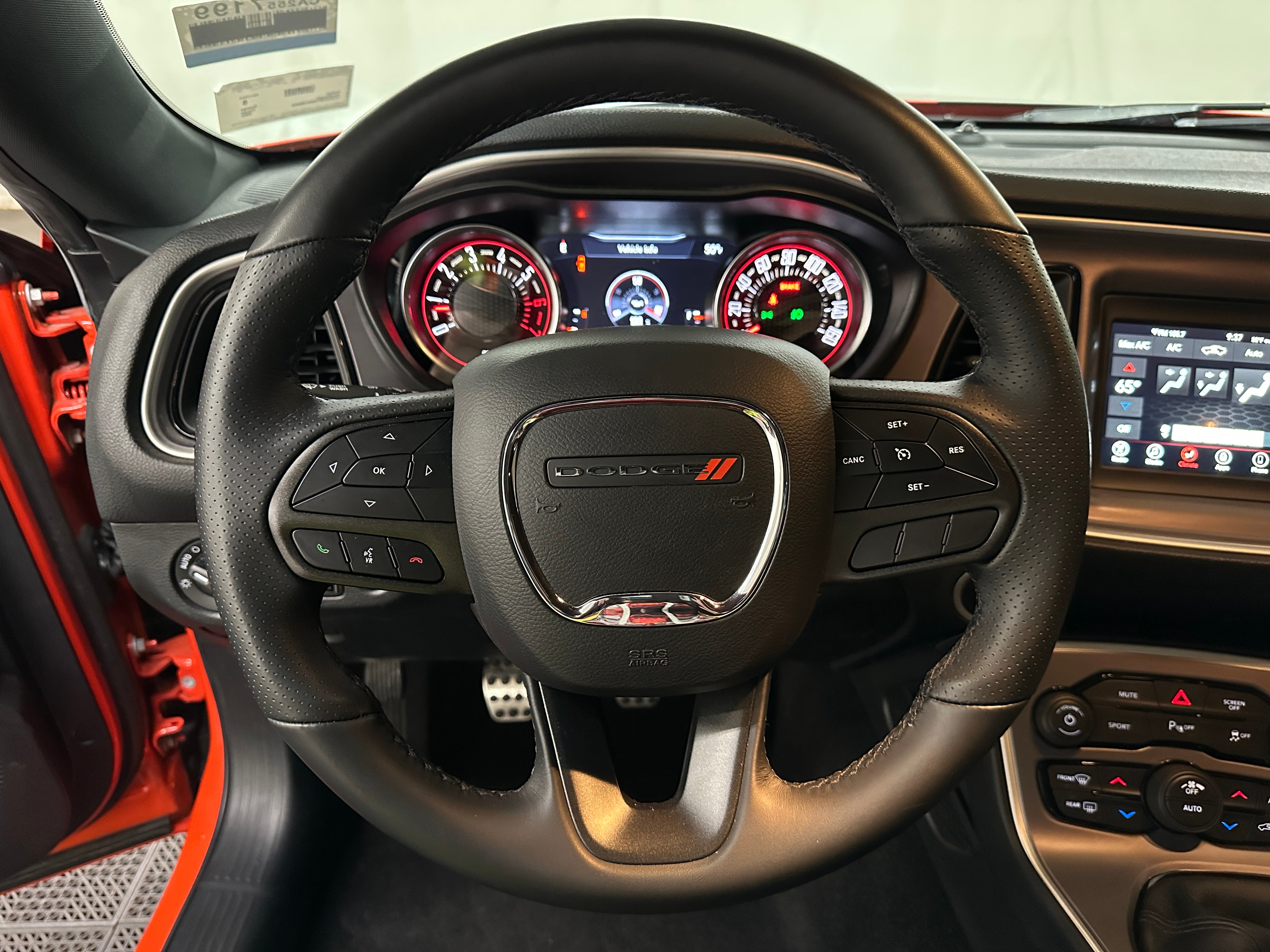 Thumbnail: 2022 Dodge Challenger - 4