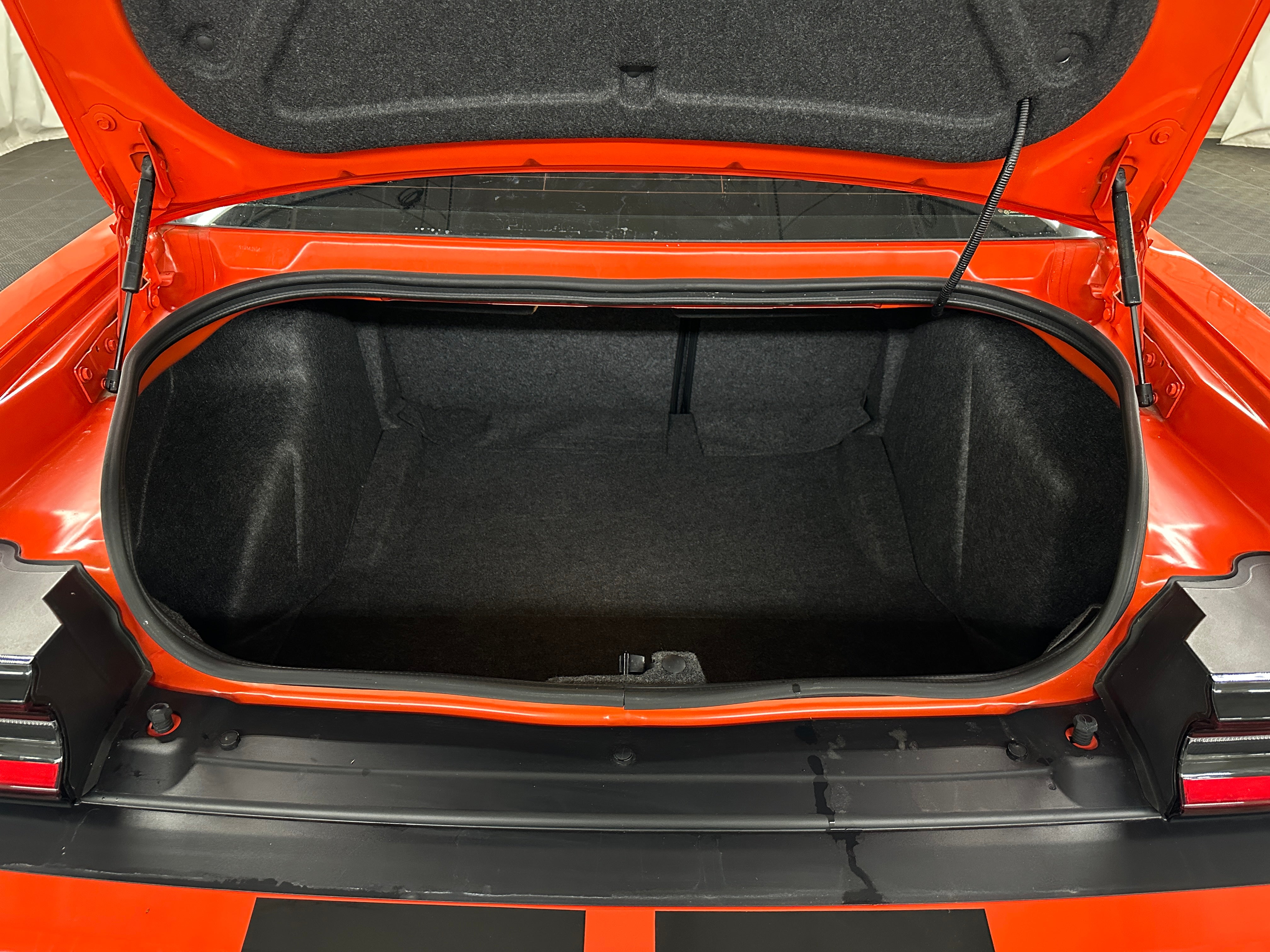 Thumbnail: 2022 Dodge Challenger - 5