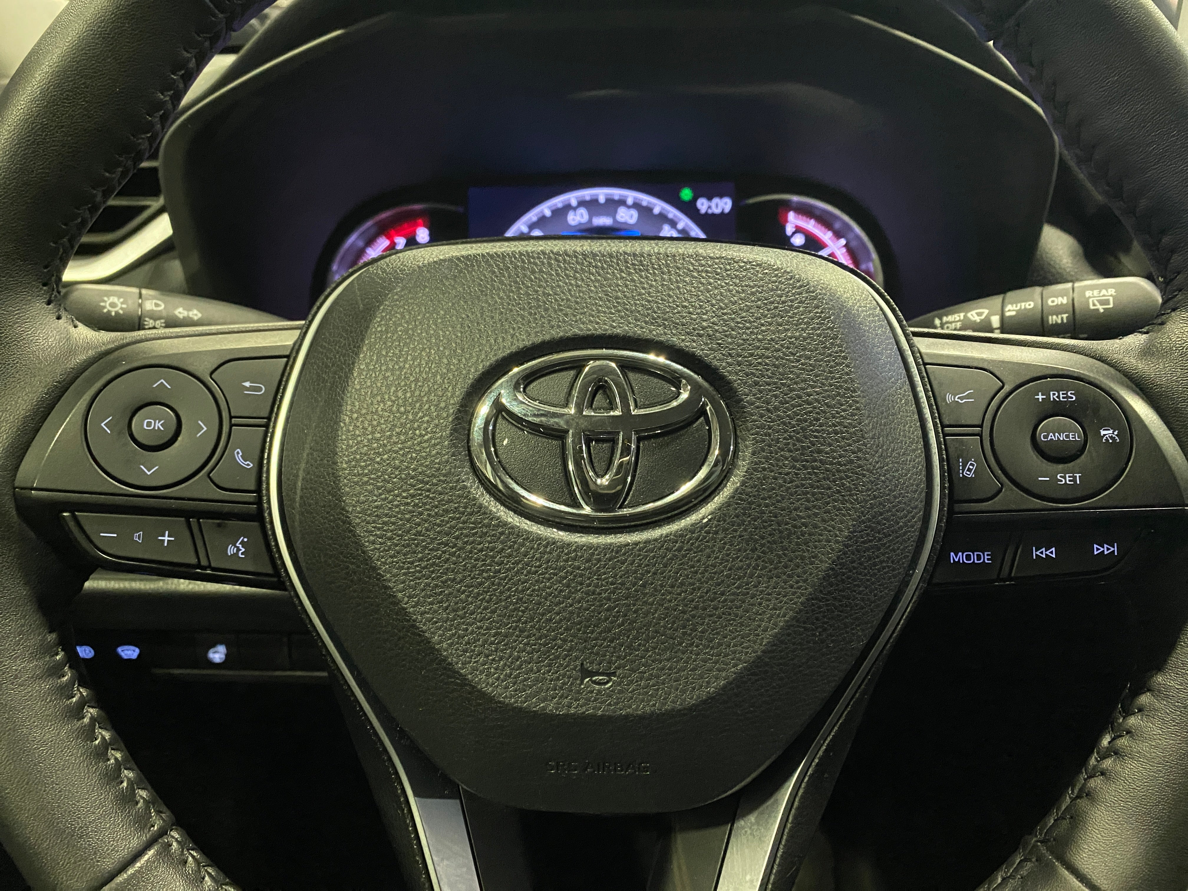 2024 Toyota RAV4 XLE 5