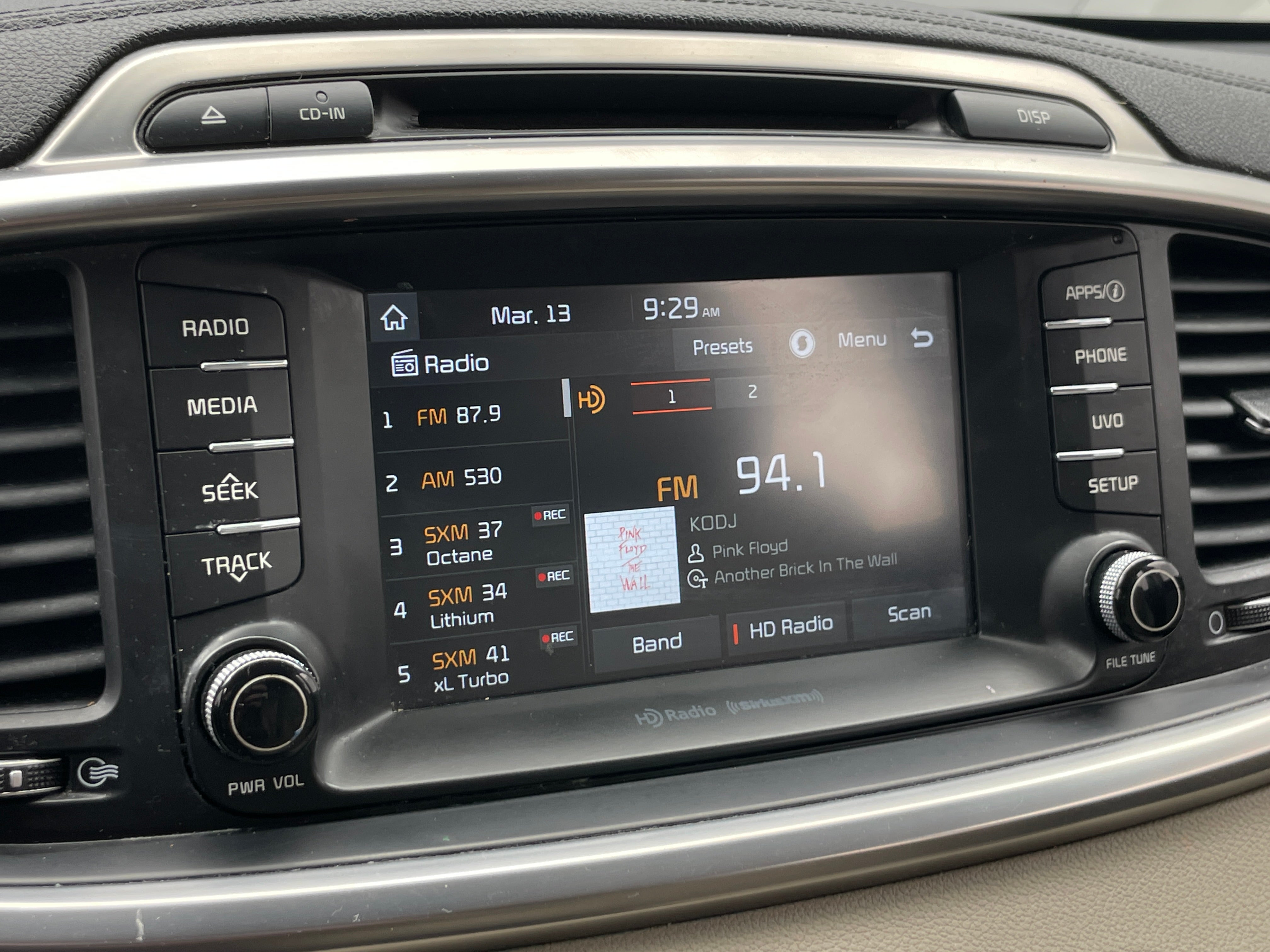 2018 Kia Sorento EX 3