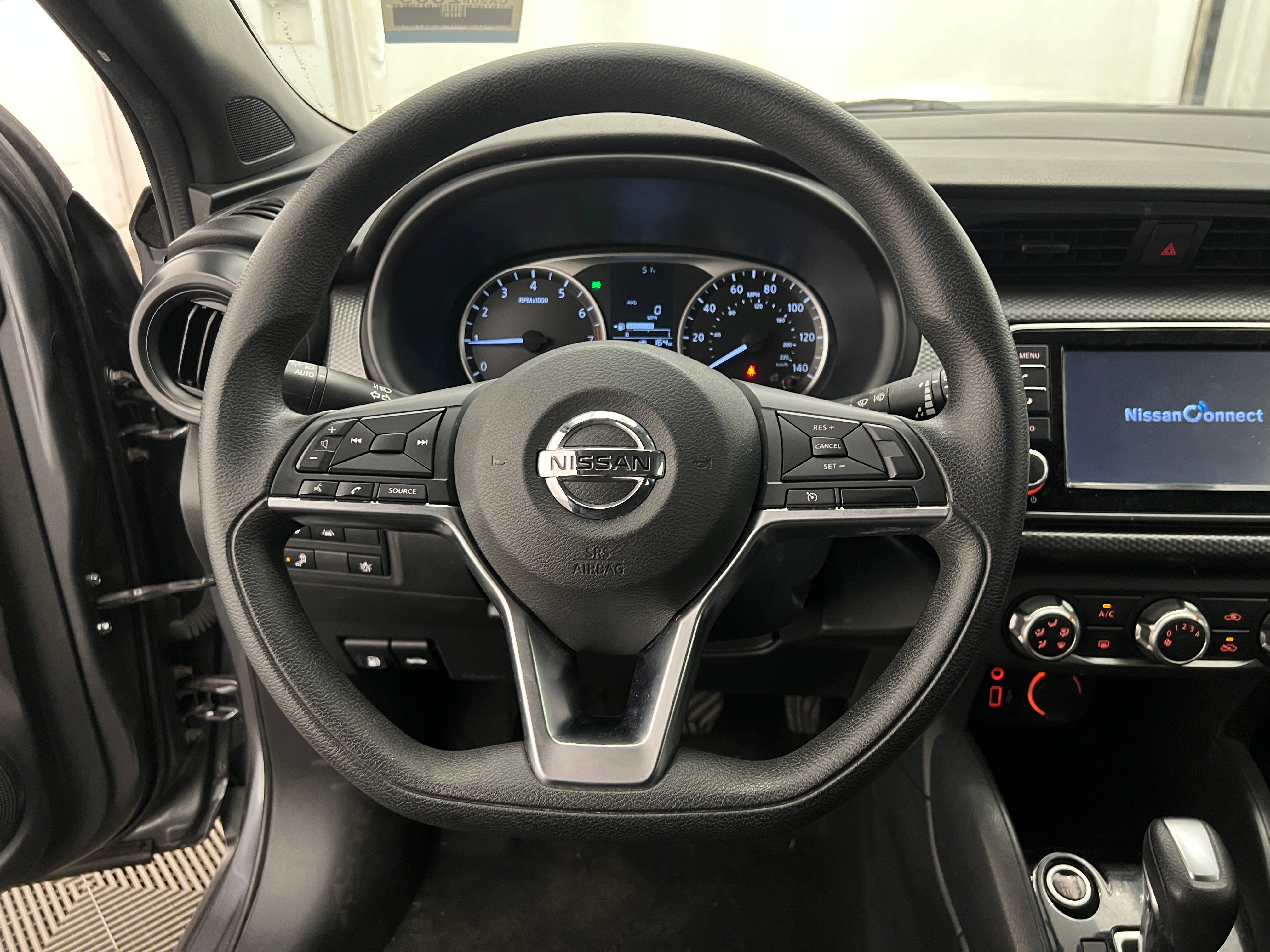 2020 Nissan Kicks S 5