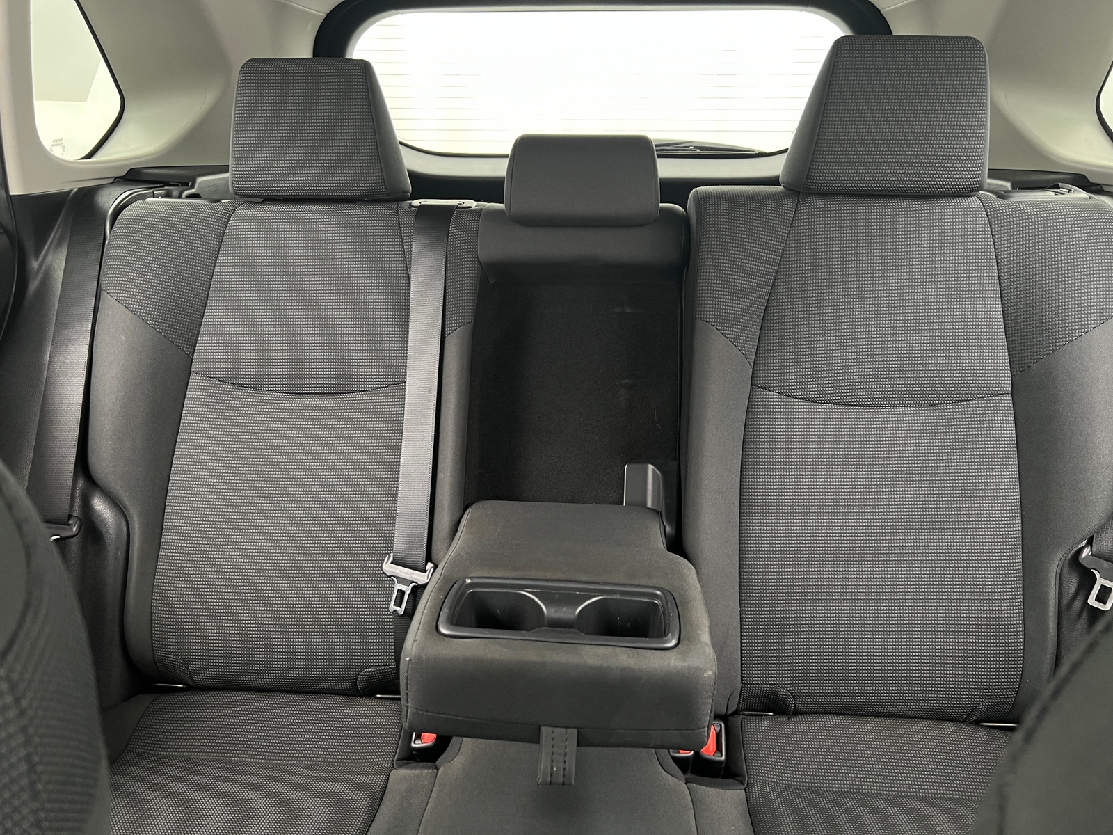 Thumbnail: 2020 Toyota RAV4 - 6