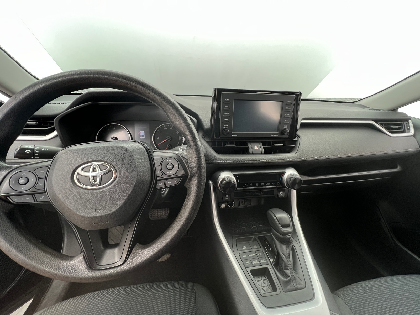 Thumbnail: 2020 Toyota RAV4 - 3